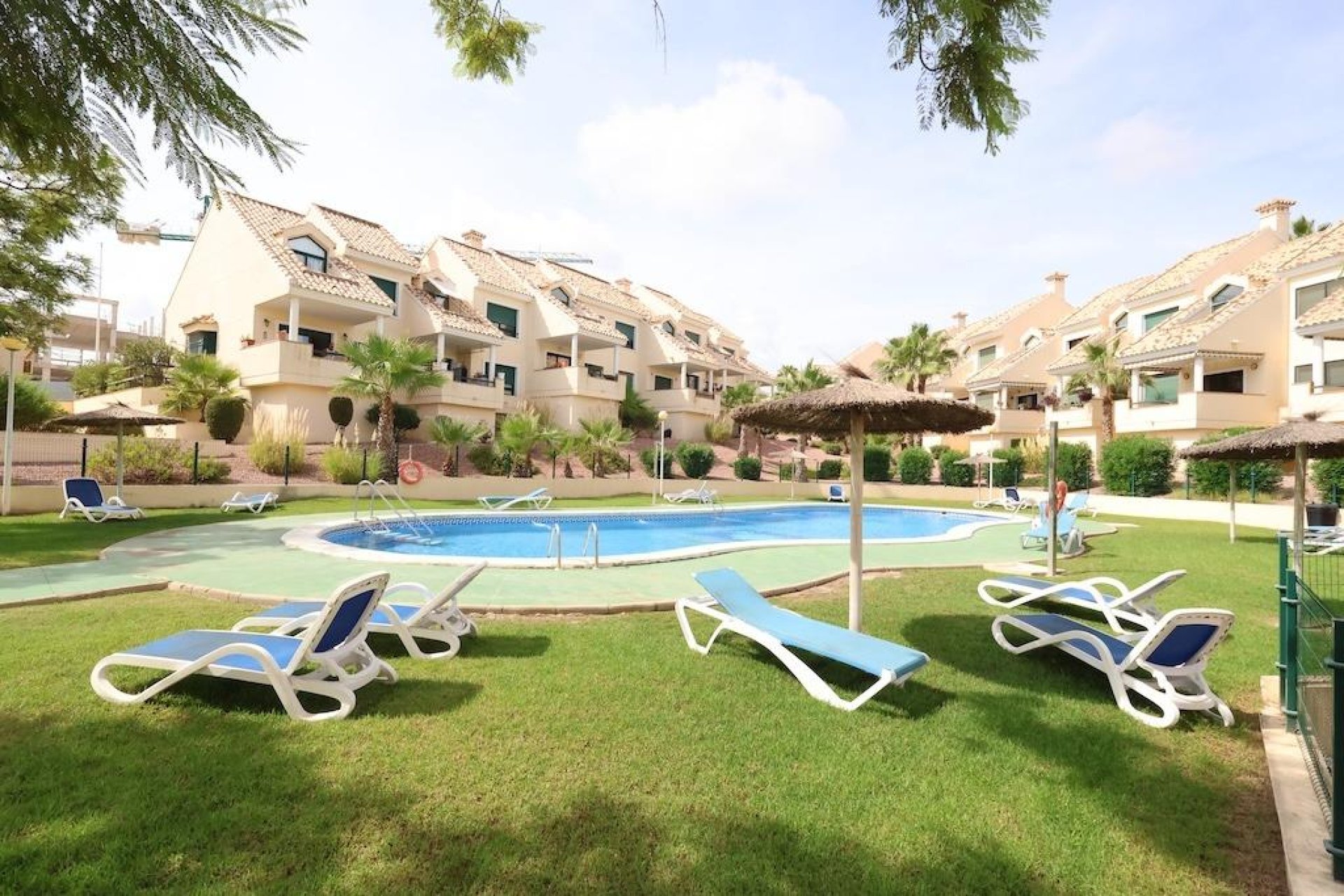 Resale - Apartment -
Orihuela Costa - Villamartín-Las Filipinas