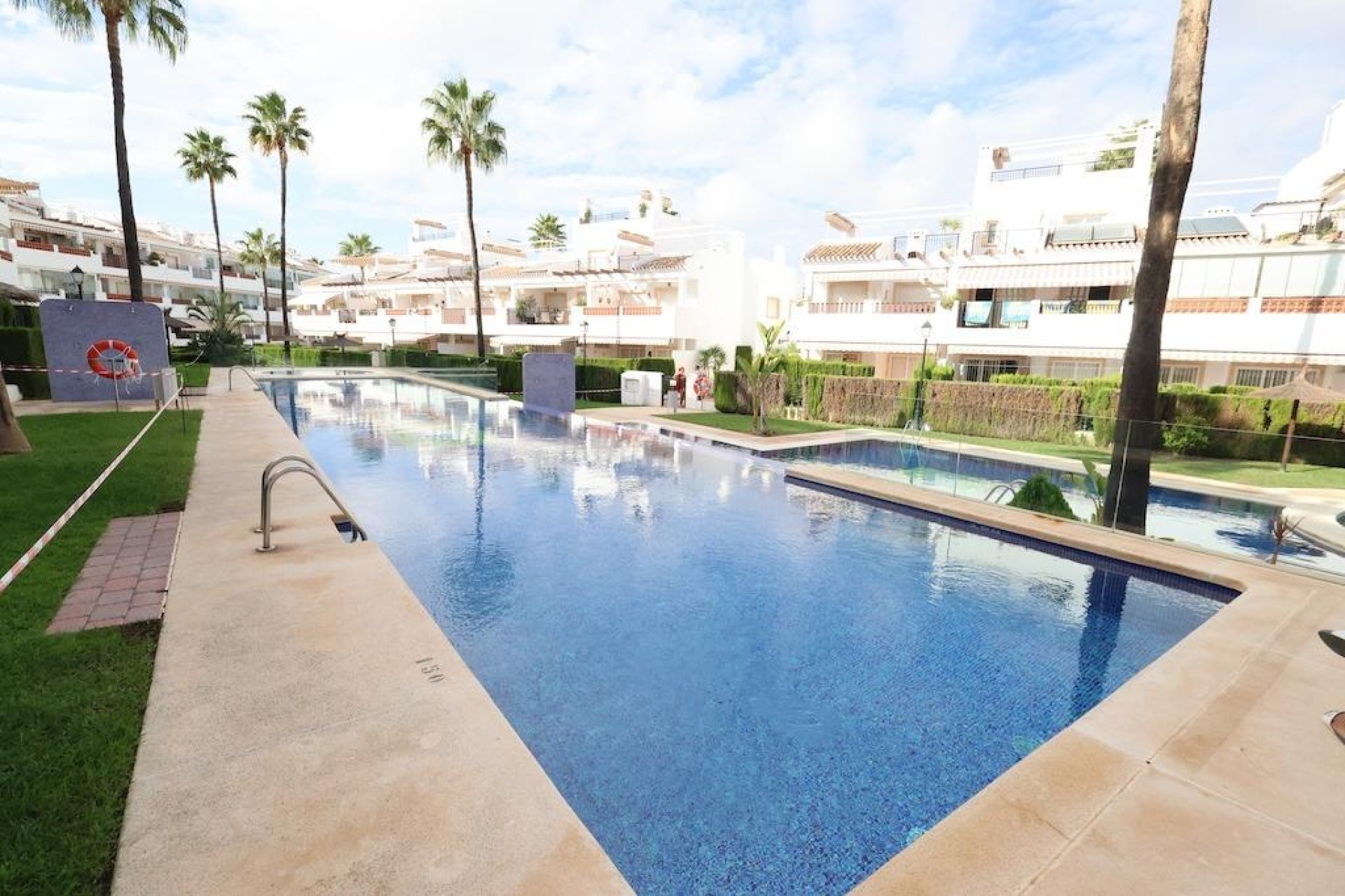 Resale - Apartment -
Orihuela Costa - Villamartín-Las Filipinas