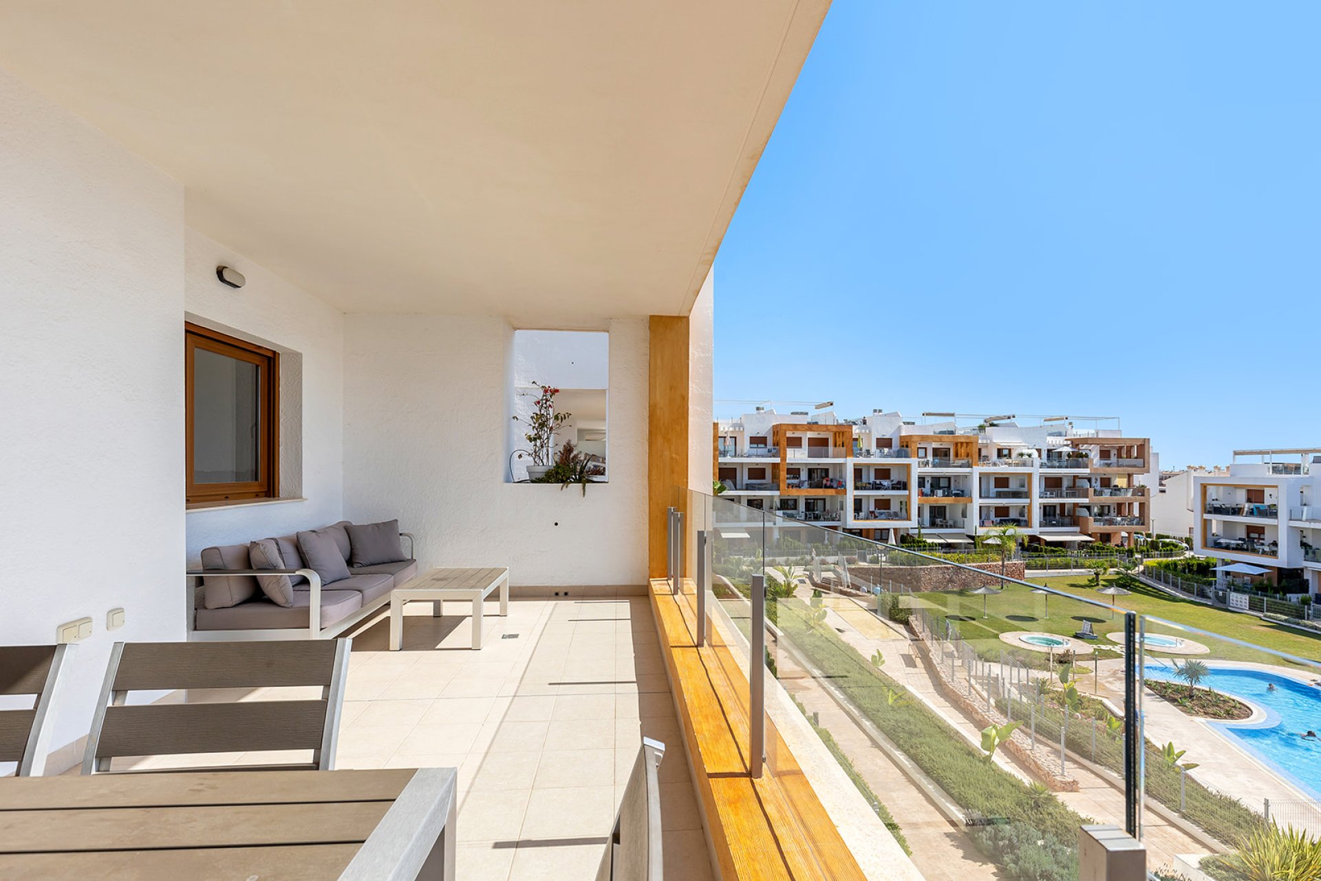 Resale - Apartment -
Orihuela Costa - Villamartín-Las Filipinas