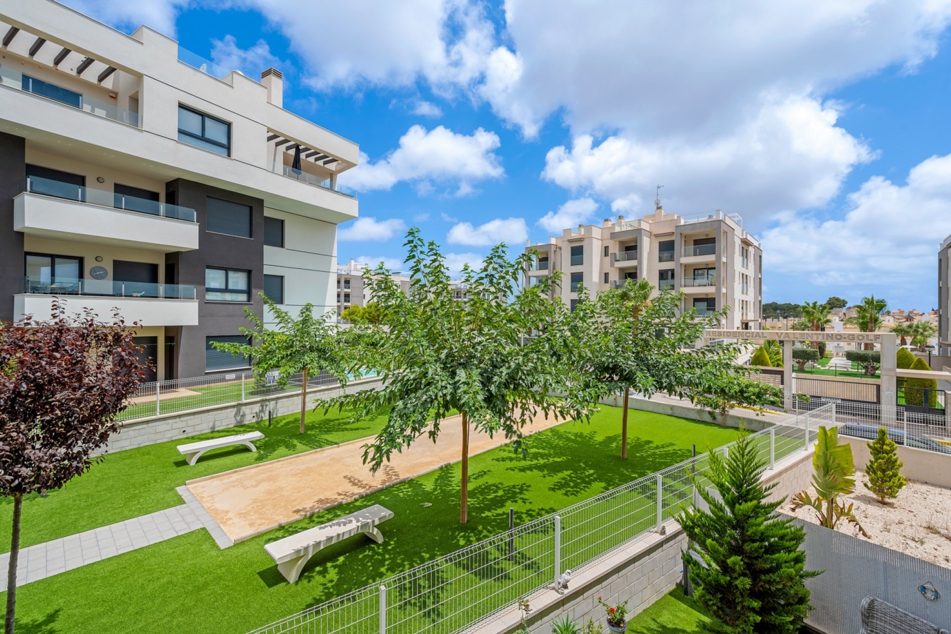 Resale - Apartment -
Orihuela Costa - Villamartín