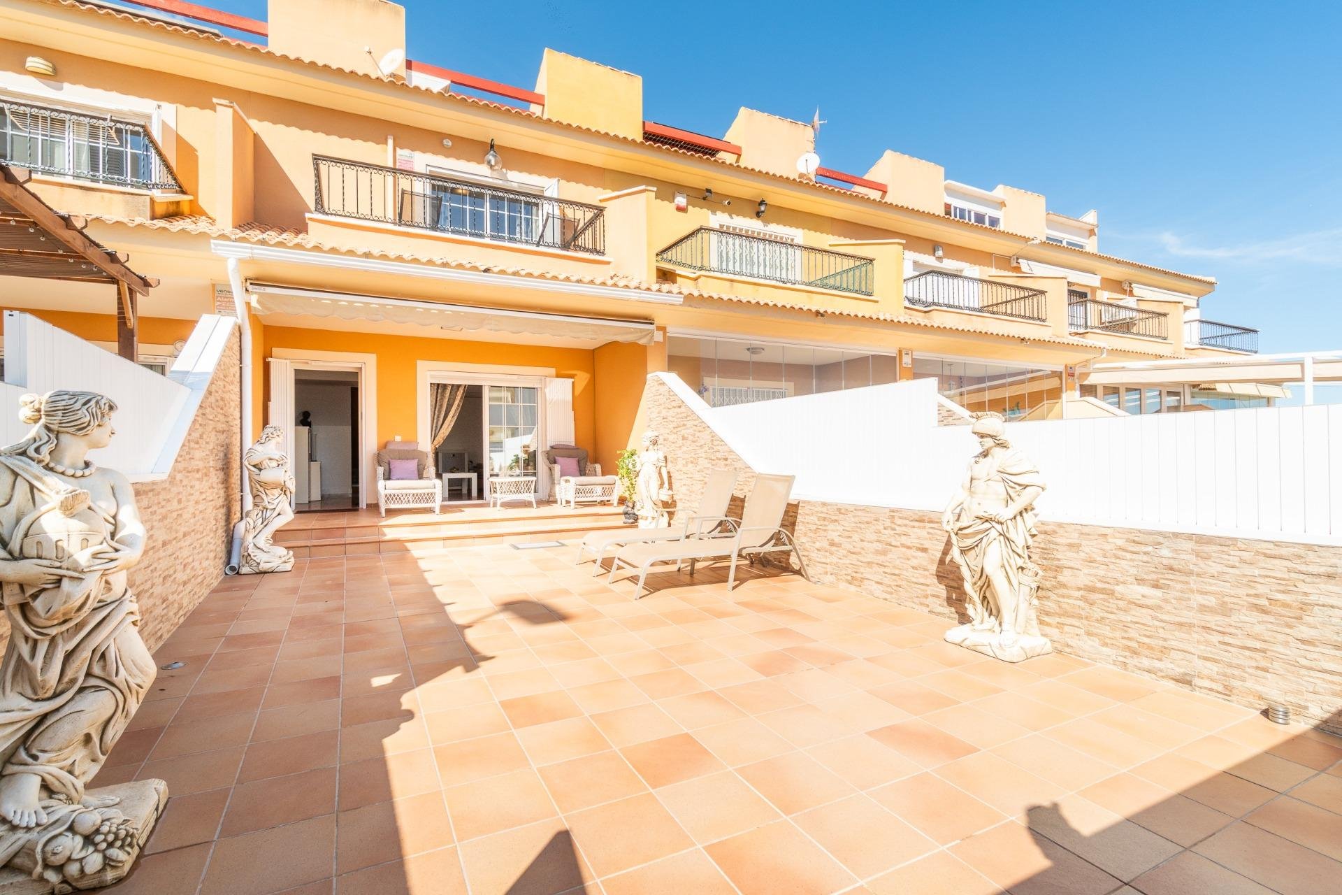 Resale - Apartment -
Orihuela Costa - Villamartin