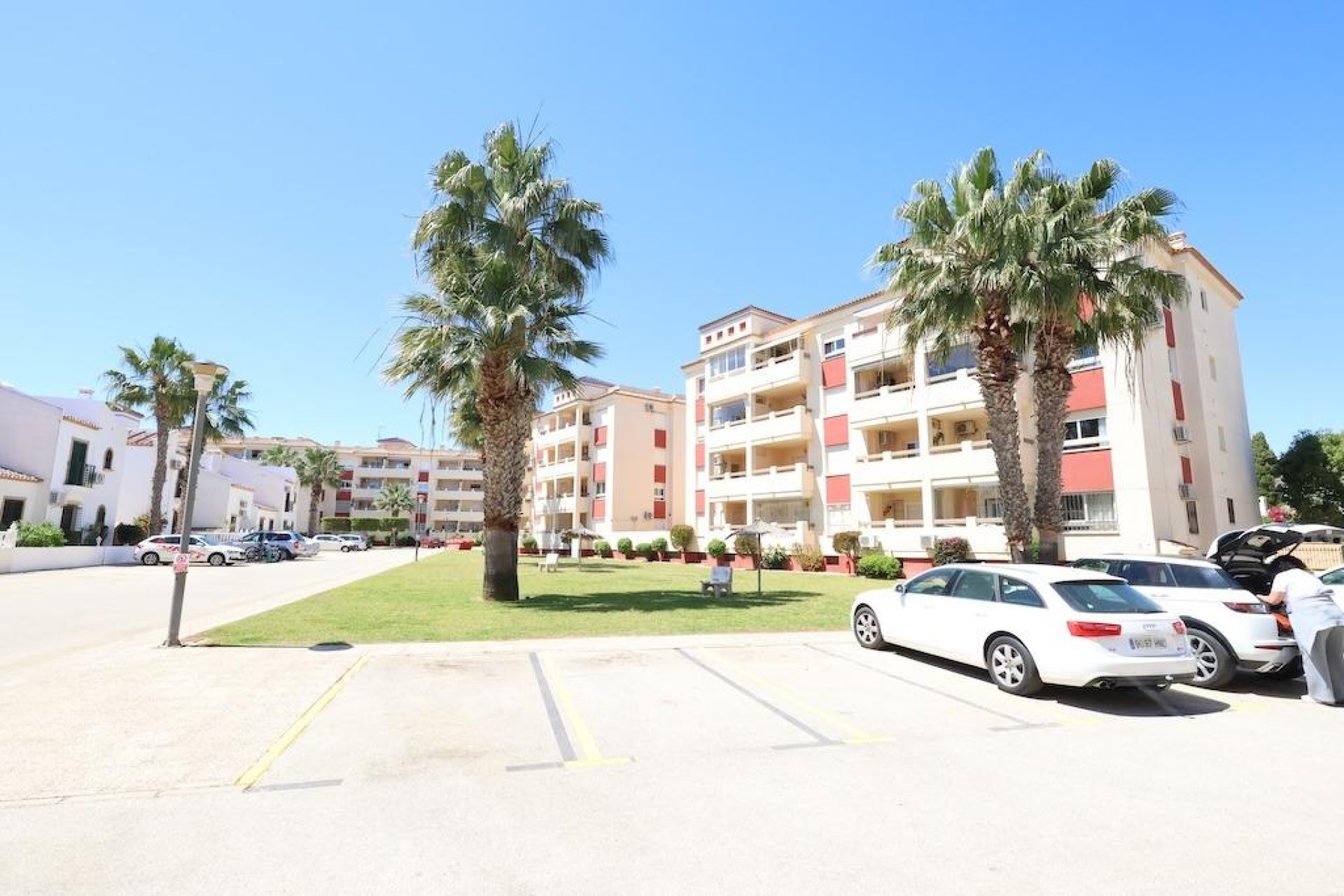 Resale - Apartment -
Orihuela Costa - Zeniamar-Horizonte-La Campana