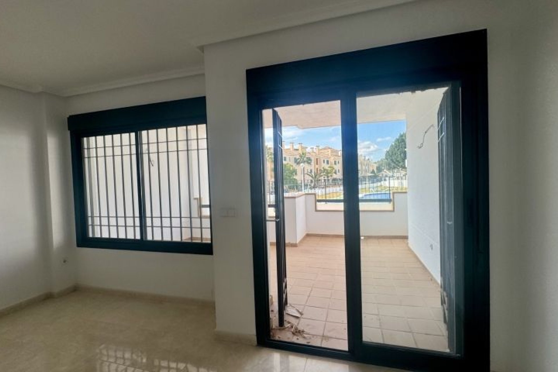 Resale - Apartment -
Orihuela Costa