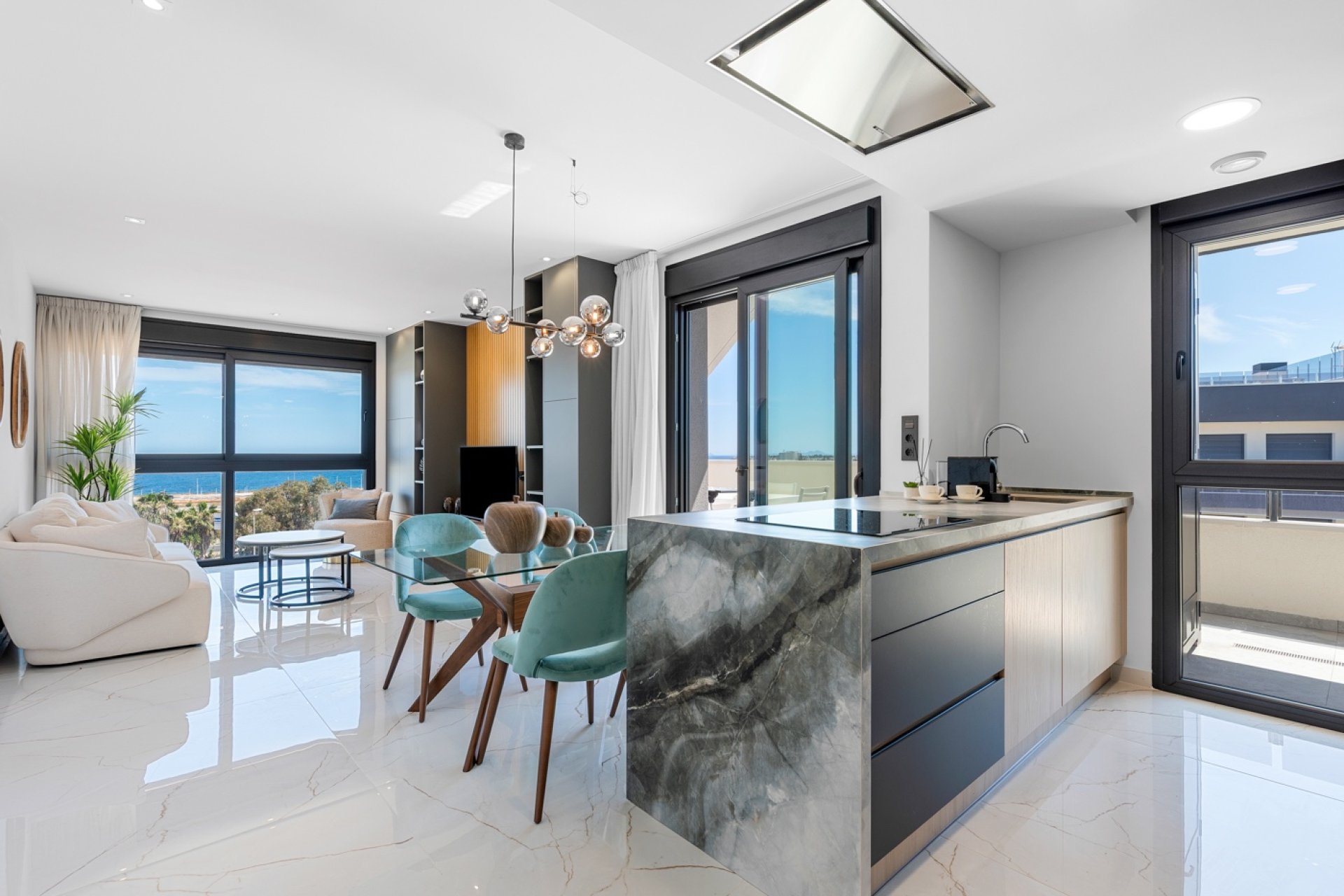 Resale - Apartment -
Orihuela Costa