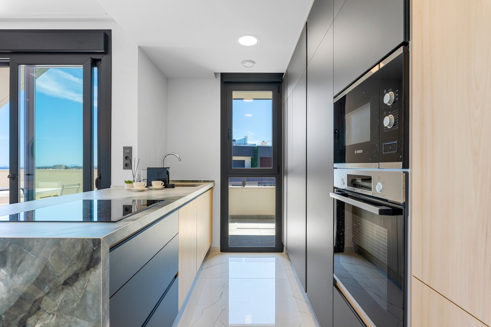 Resale - Apartment -
Orihuela Costa