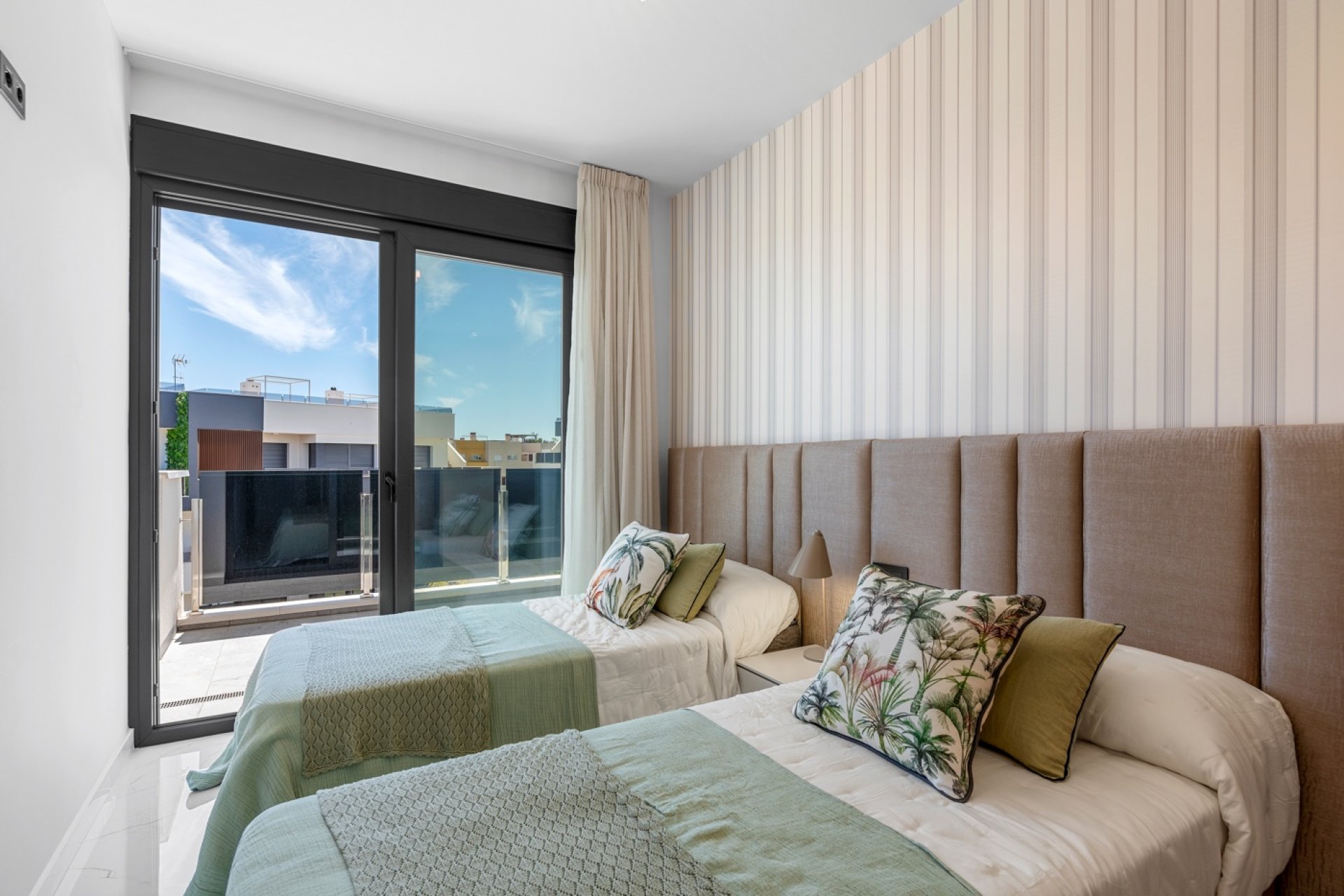 Resale - Apartment -
Orihuela Costa