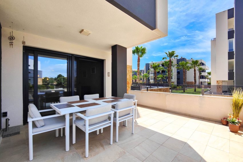 Resale - Apartment -
Orihuela Costa