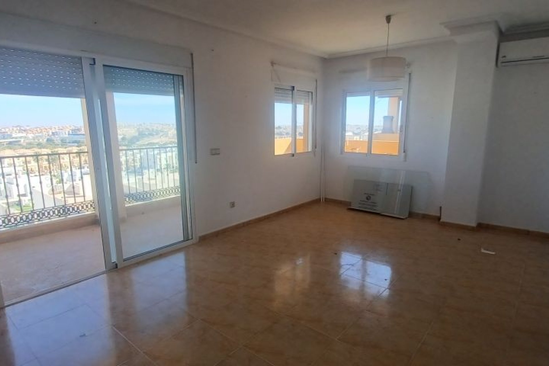 Resale - Apartment -
Orihuela Costa