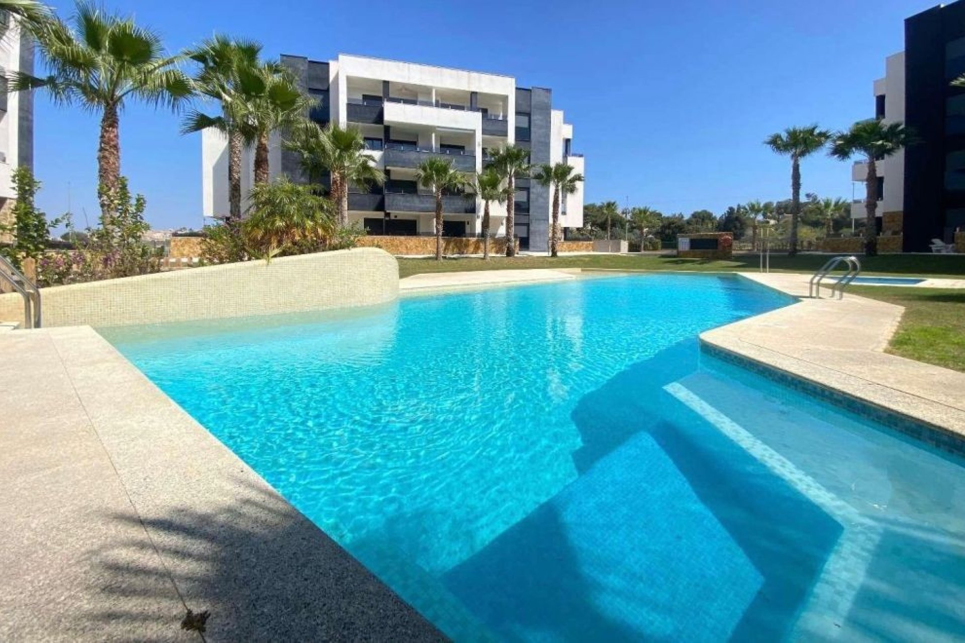 Resale - Apartment -
Orihuela Costa