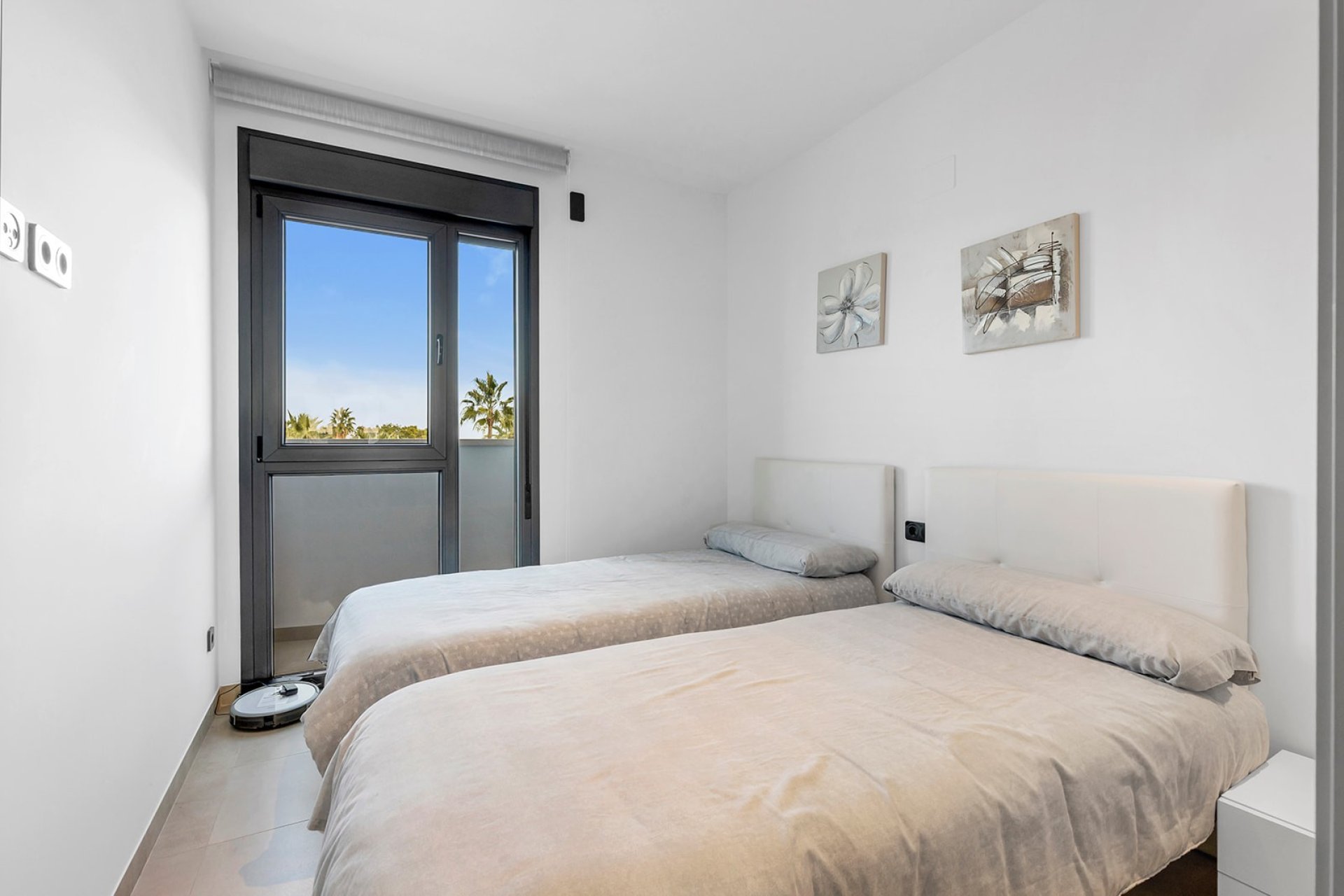 Resale - Apartment -
Orihuela Costa