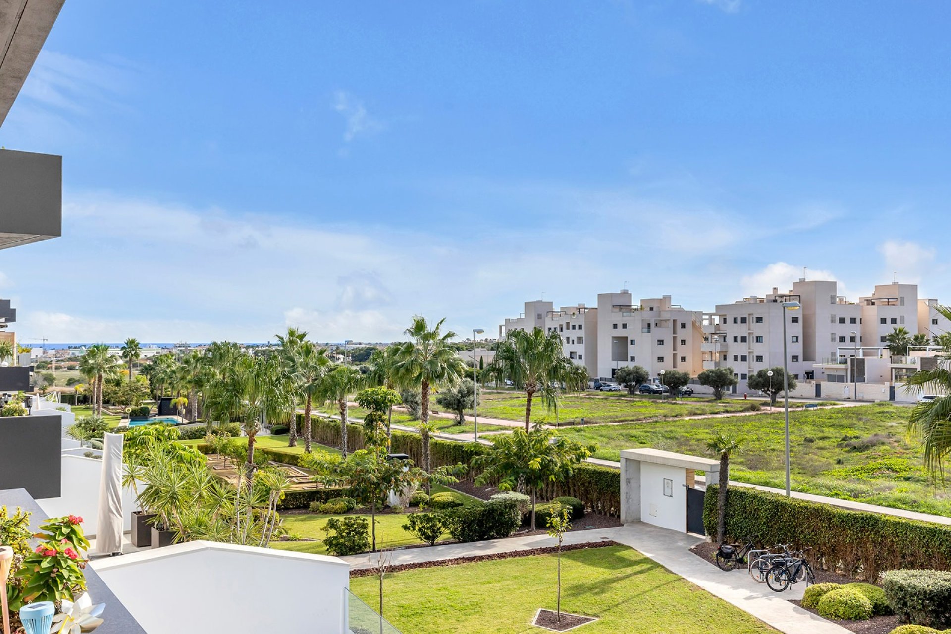 Resale - Apartment -
Orihuela Costa