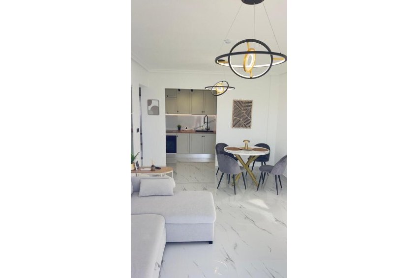 Resale - Apartment -
Orihuela Costa