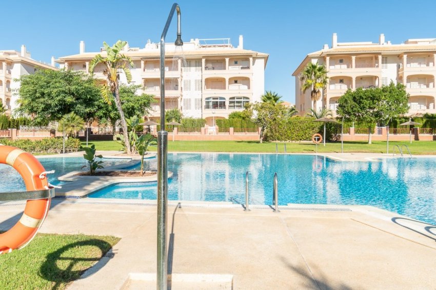 Resale - Apartment -
Orihuela Costa