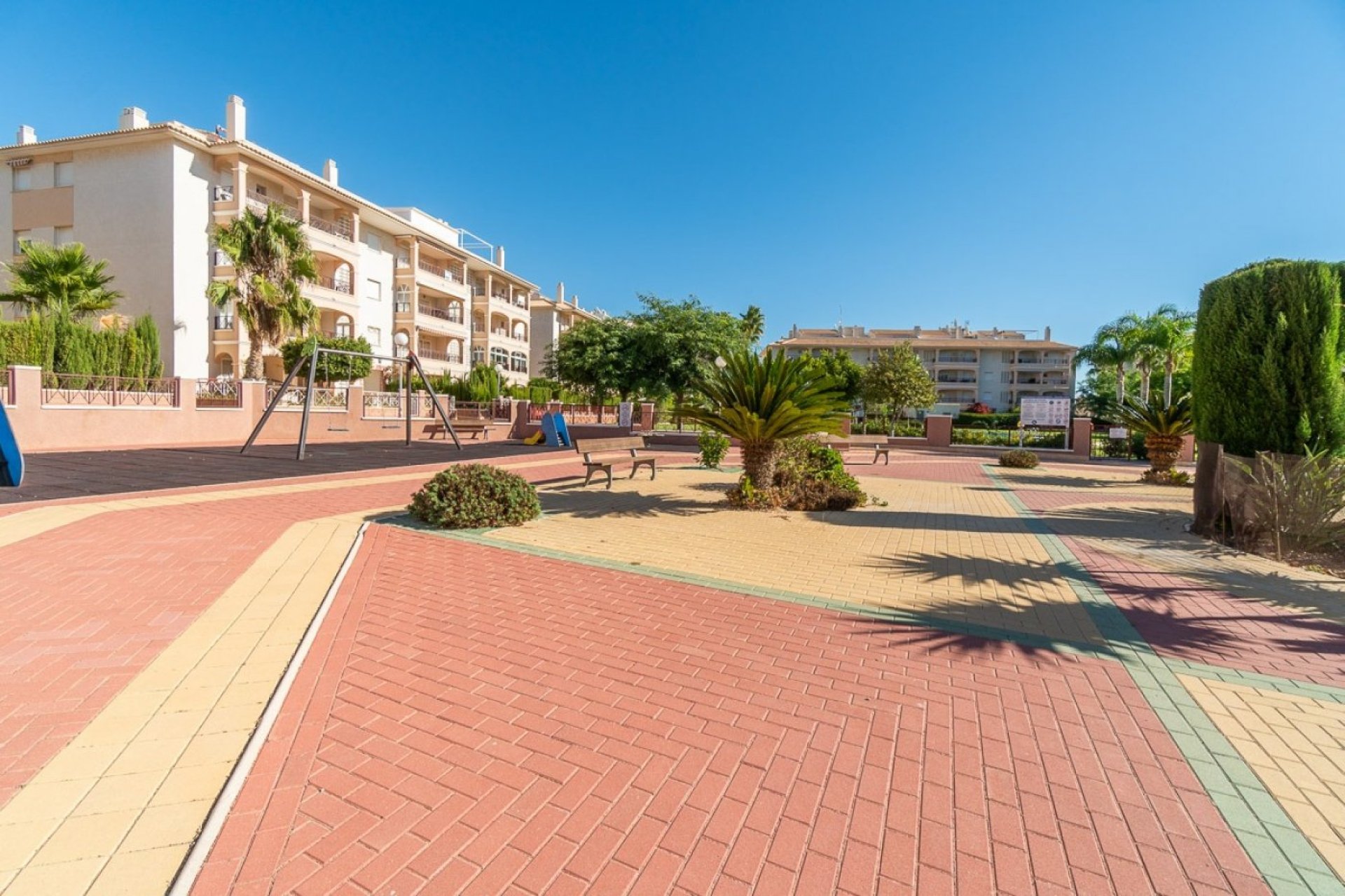 Resale - Apartment -
Orihuela Costa