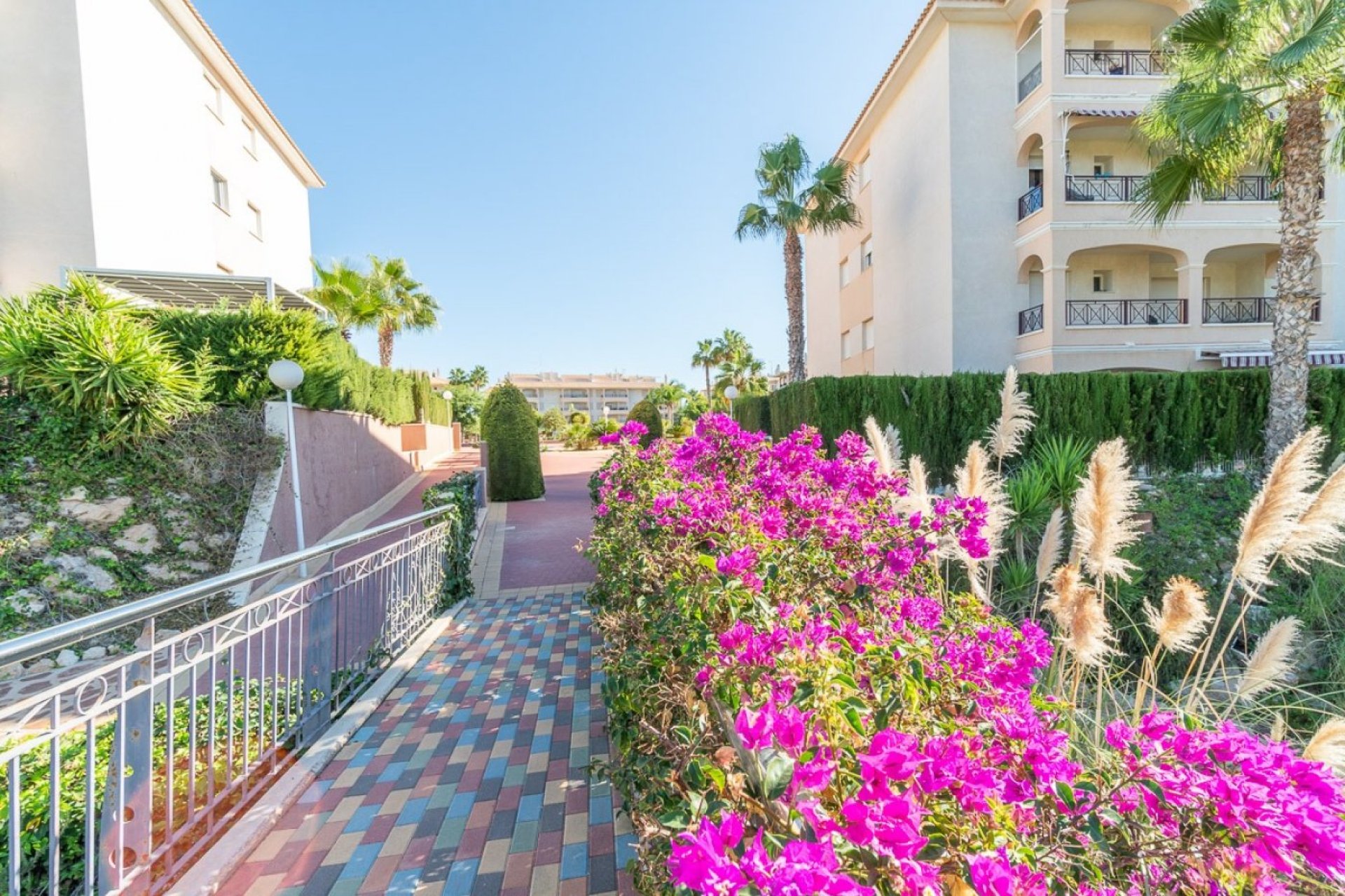 Resale - Apartment -
Orihuela Costa