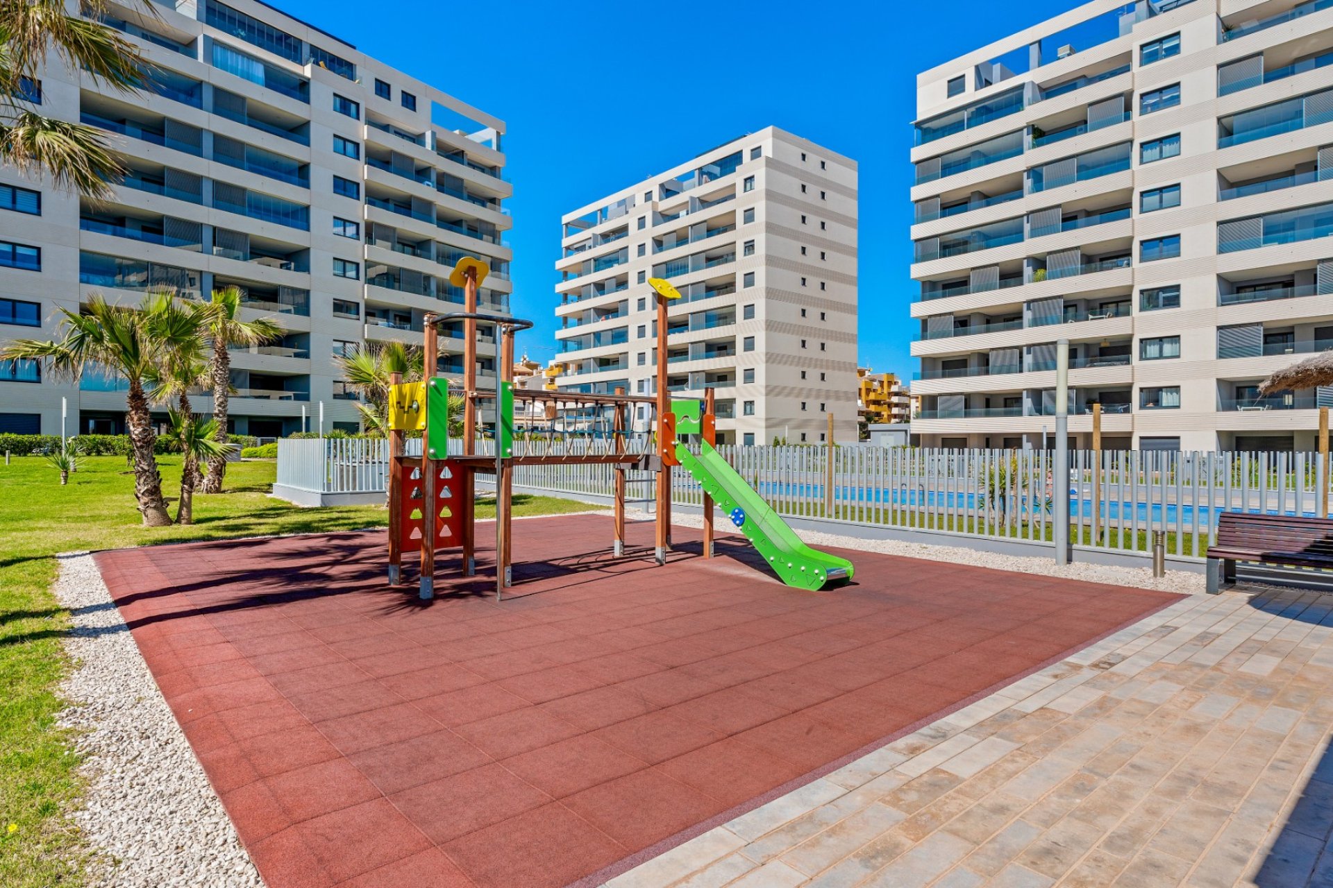 Resale - Apartment -
Orihuela - Punta Prima