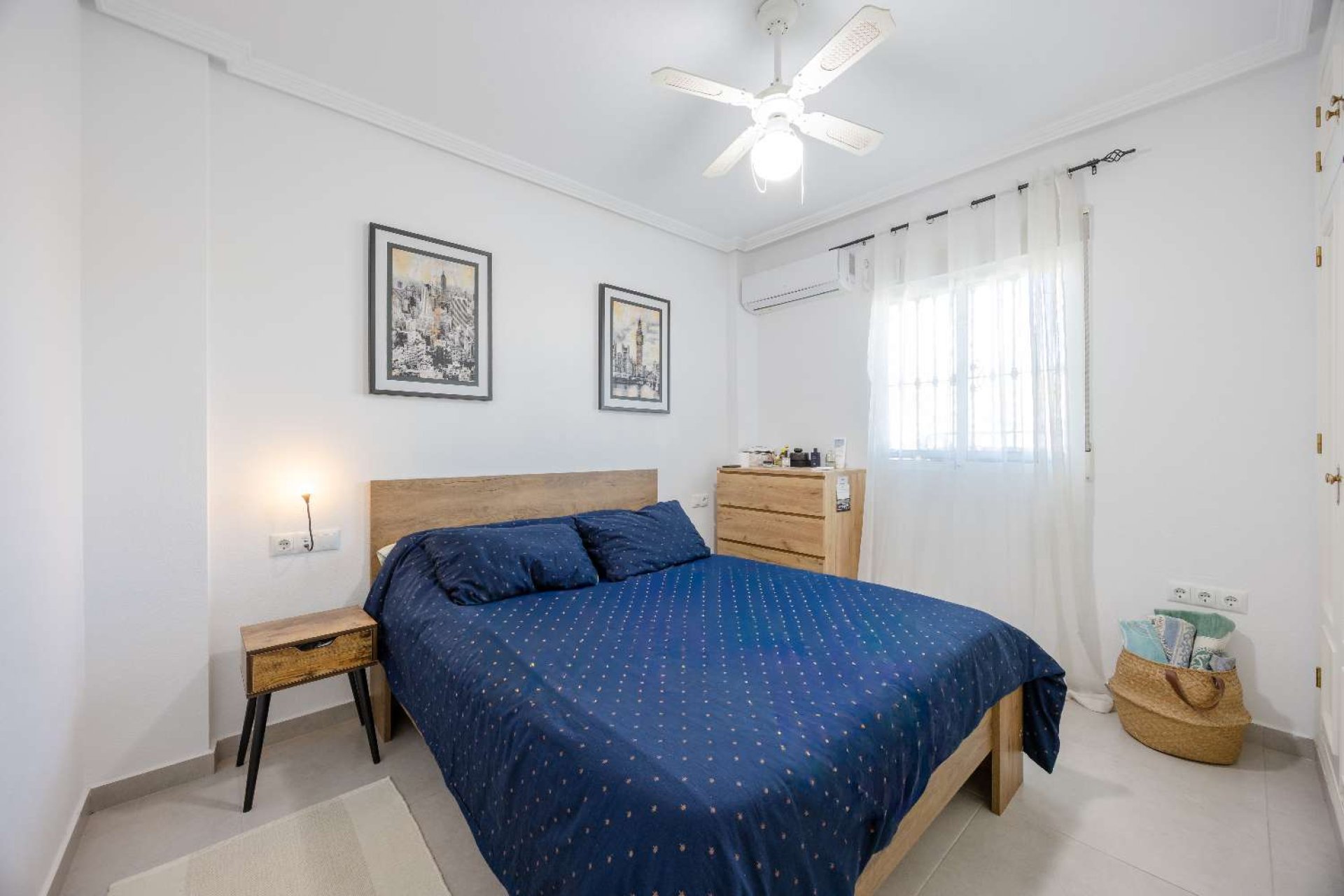 Resale - Apartment -
Orihuela - Villamartín-Las Filipinas