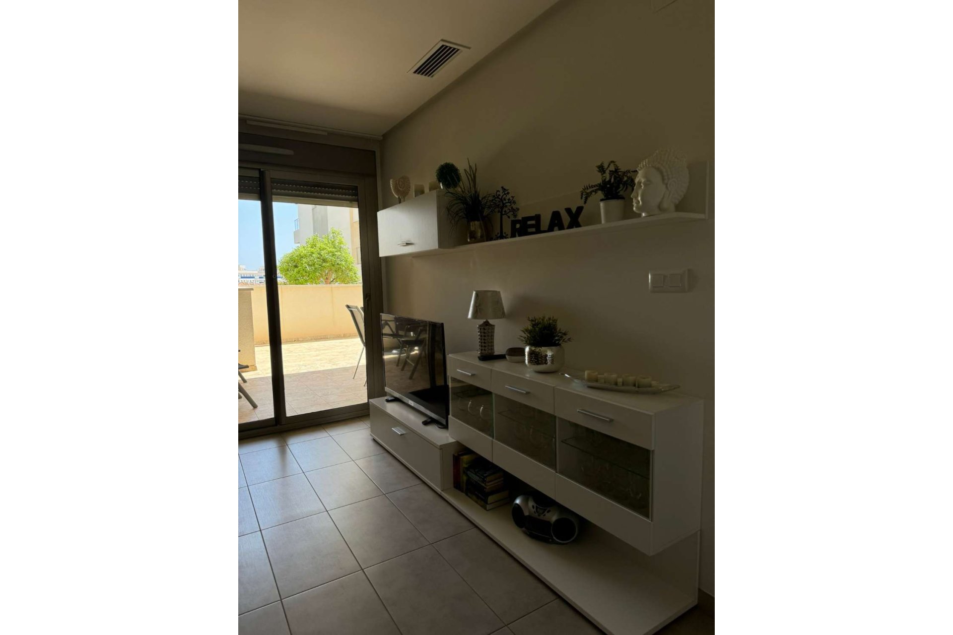 Resale - Apartment -
Orihuela - Villamartín-Las Filipinas