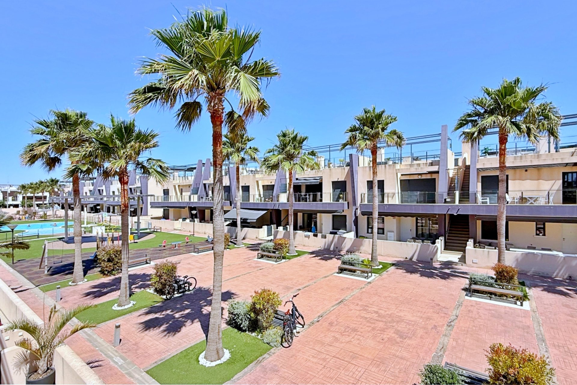 Resale - Apartment -
Pilar de la Horadada - Torre De La Horadada
