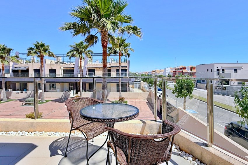Resale - Apartment -
Pilar de la Horadada - Torre De La Horadada