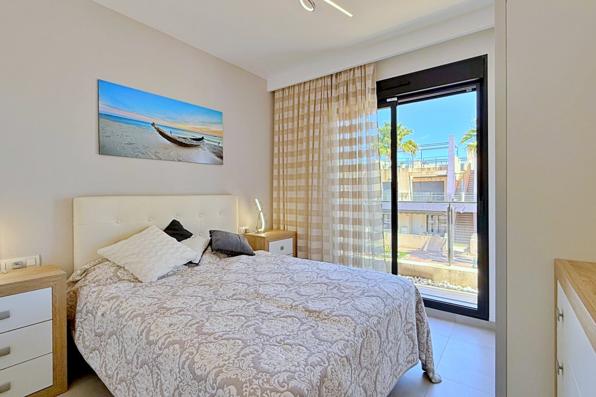 Resale - Apartment -
Pilar de la Horadada - Torre De La Horadada