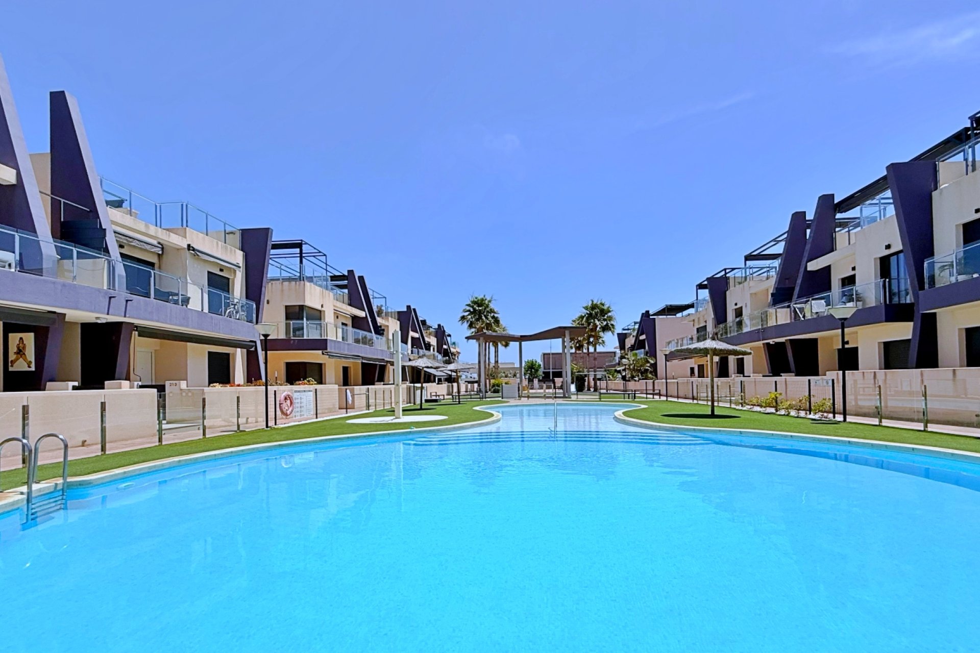Resale - Apartment -
Pilar de la Horadada - Torre De La Horadada