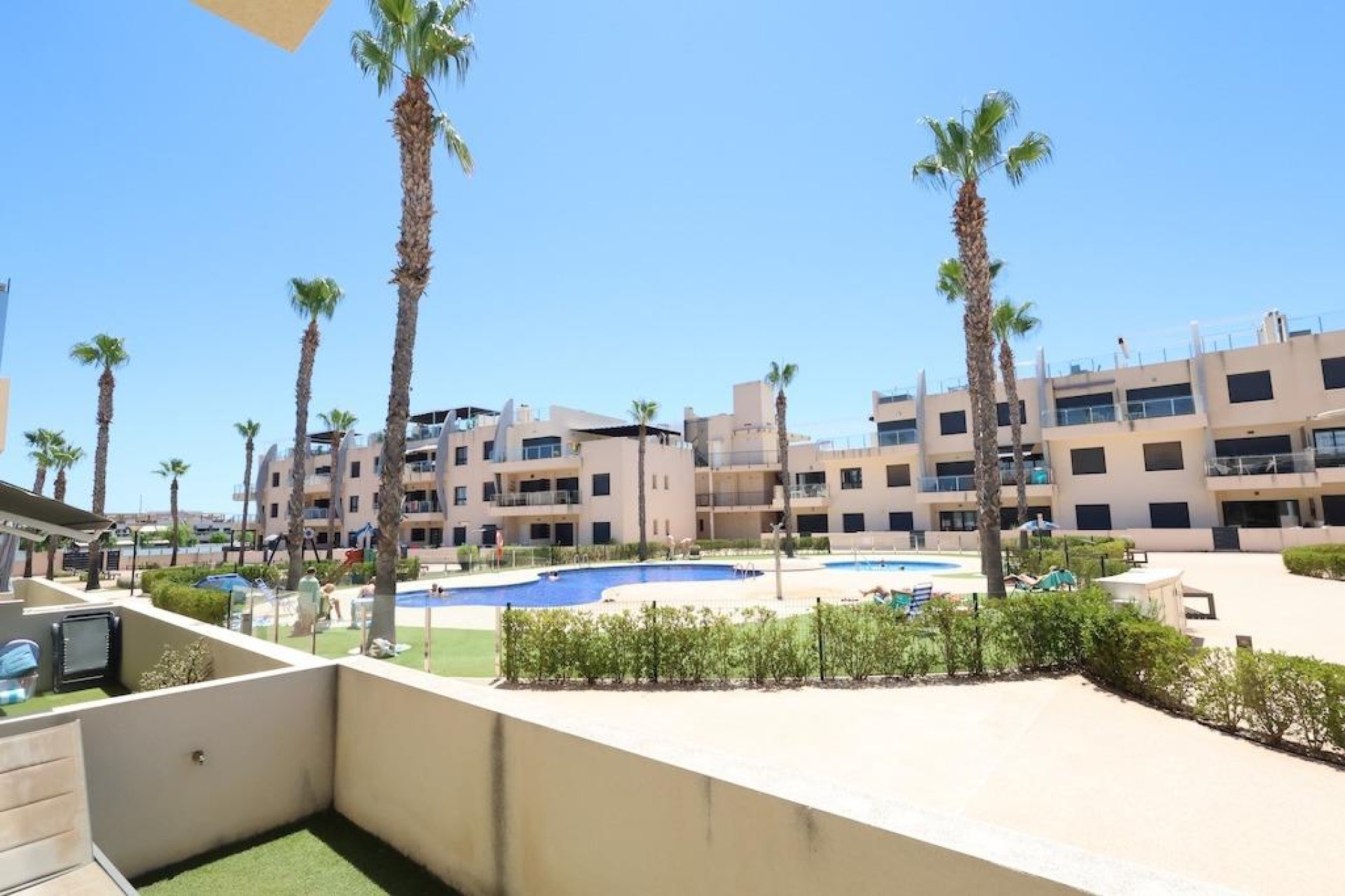 Resale - Apartment -
Pilar de la Horadada - Torre De La Horadada