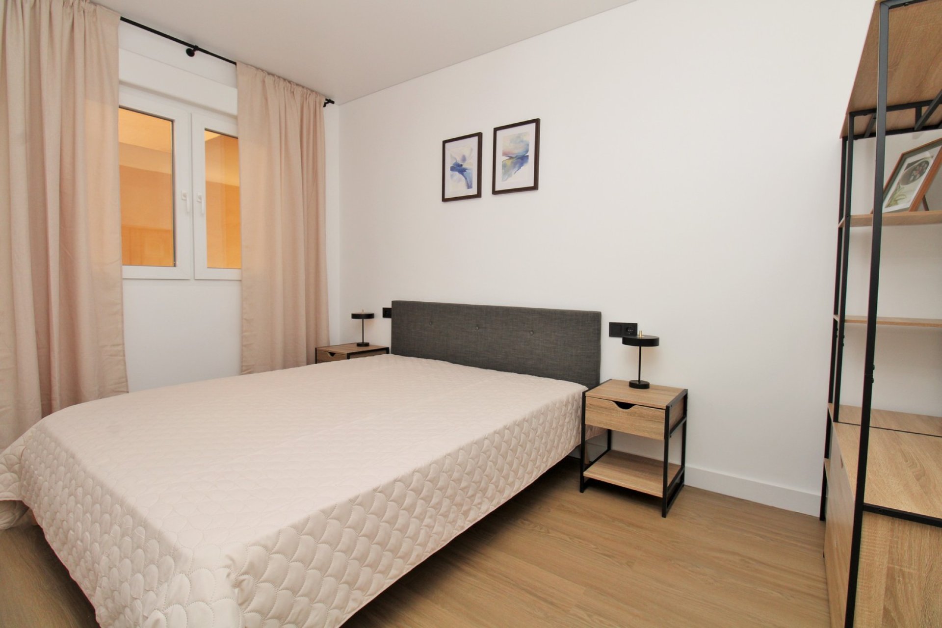 Resale - Apartment -
Pilar de la Horadada - Torre De La Horadada