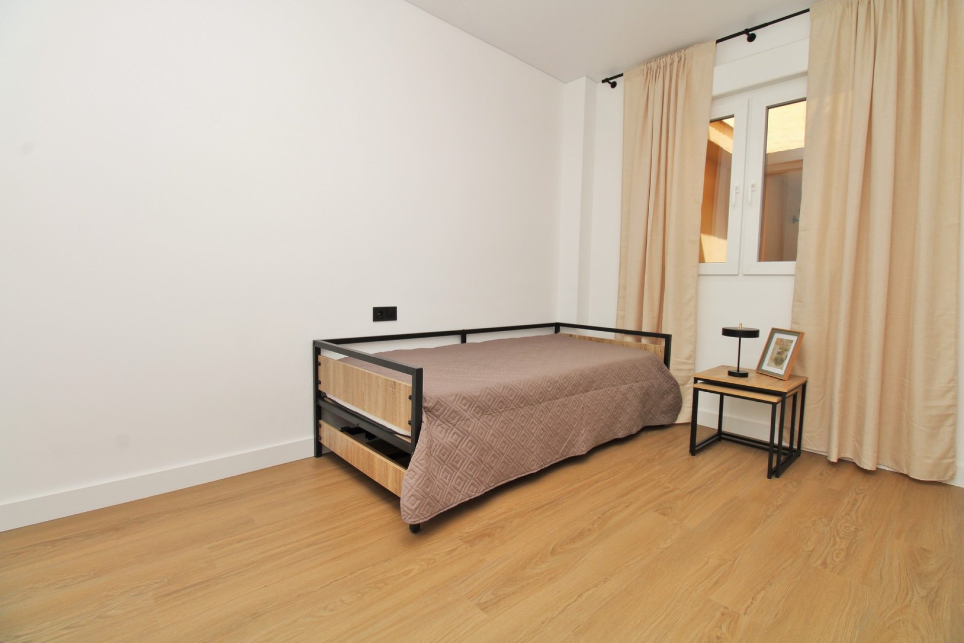Resale - Apartment -
Pilar de la Horadada - Torre De La Horadada