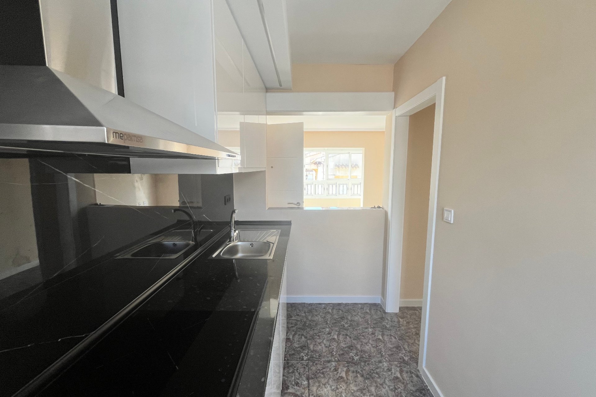 Resale - Apartment -
Playa Flamenca - Res. San Antonio