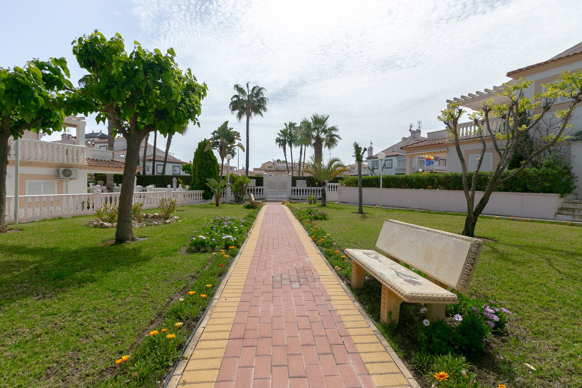 Resale - Apartment -
Playa Flamenca - Zenia Mar