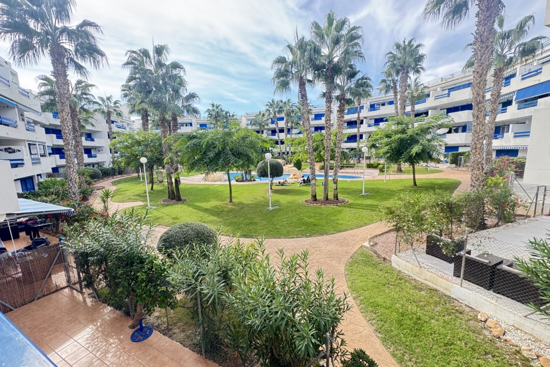Resale - Apartment -
Playa Flamenca