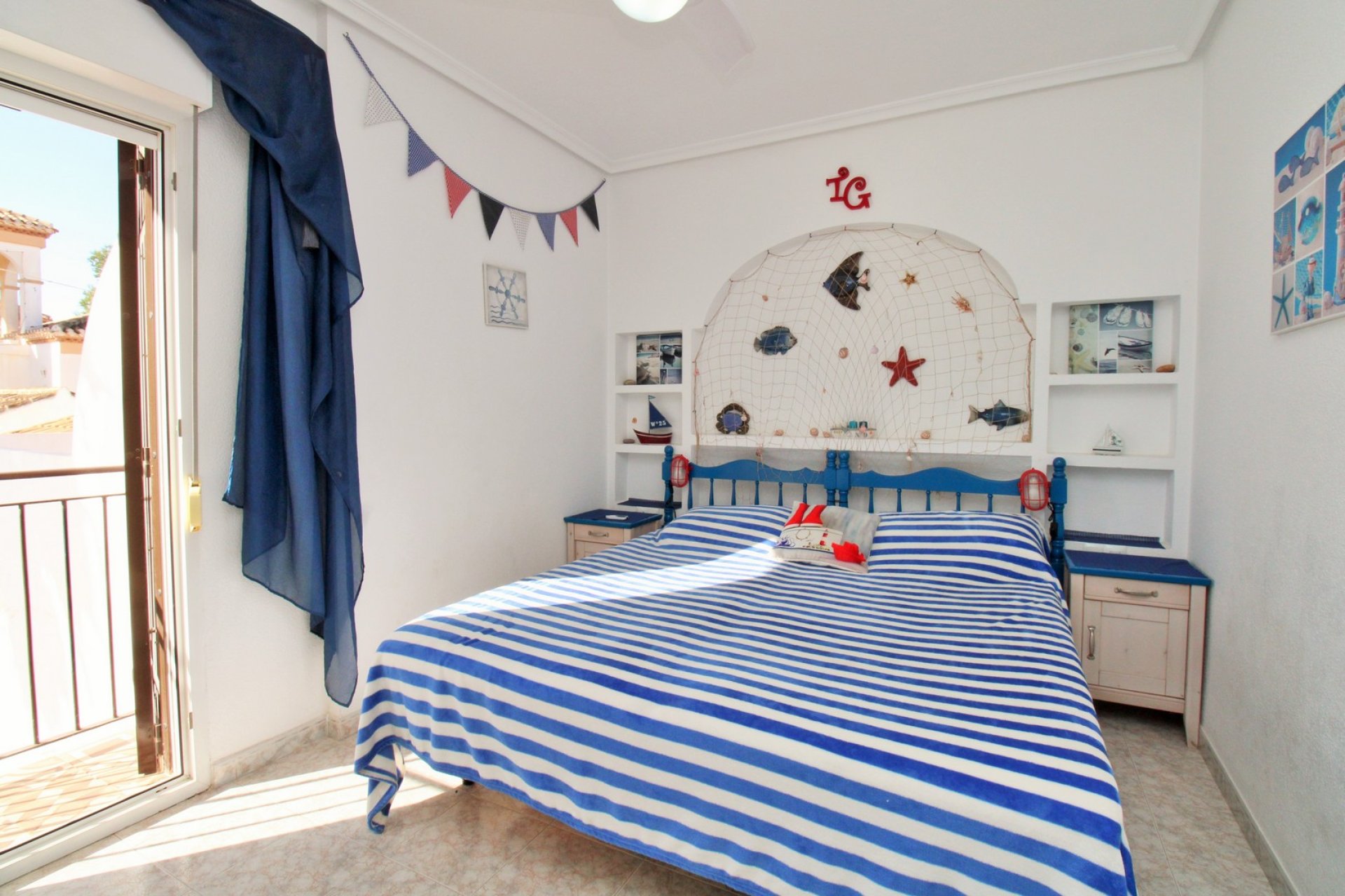 Resale - Apartment -
Playa Flamenca