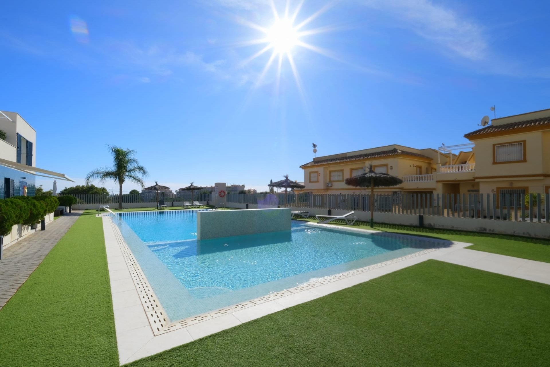 Resale - Apartment -
Playa Flamenca