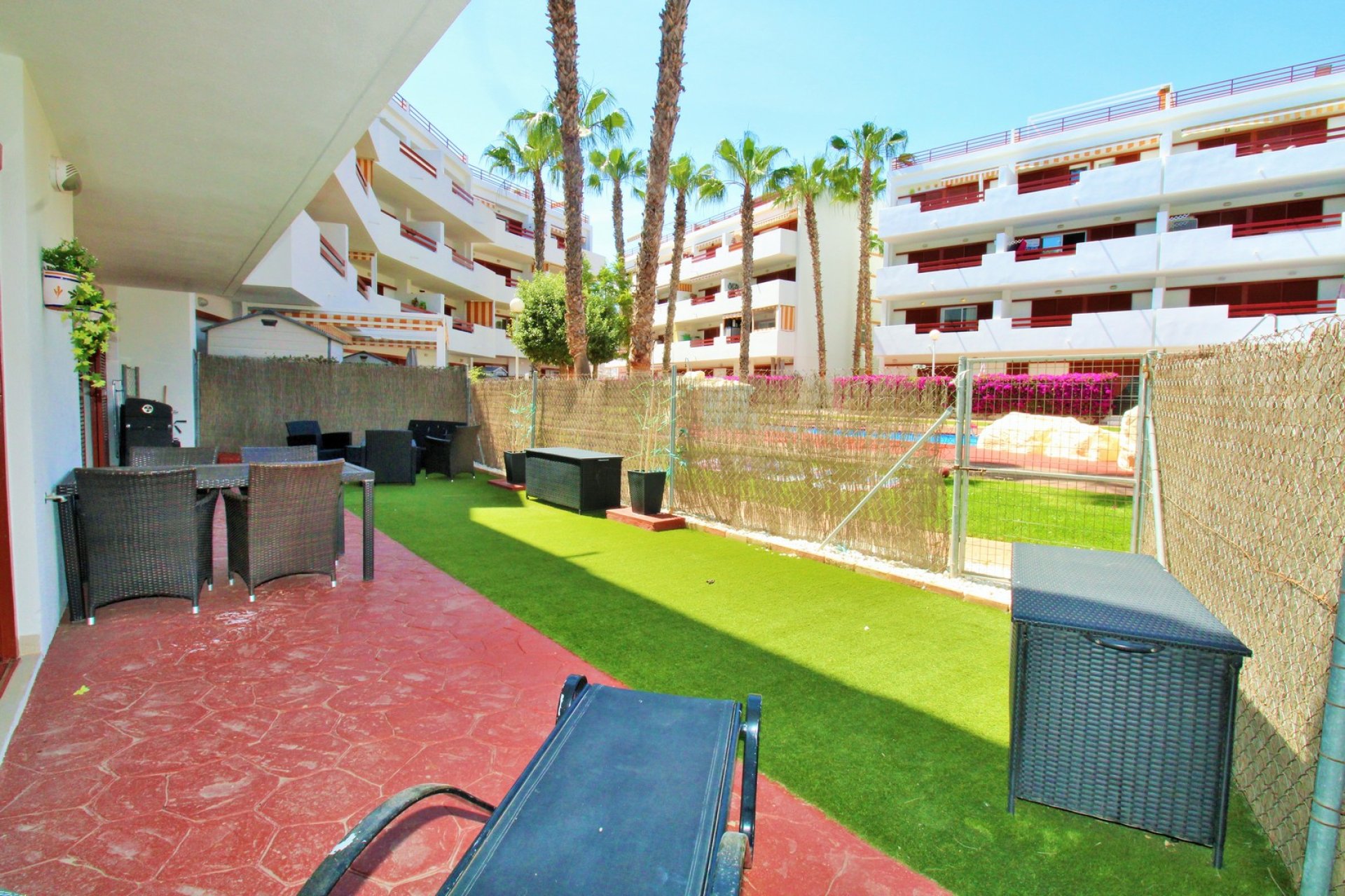 Resale - Apartment -
Playa Flamenca