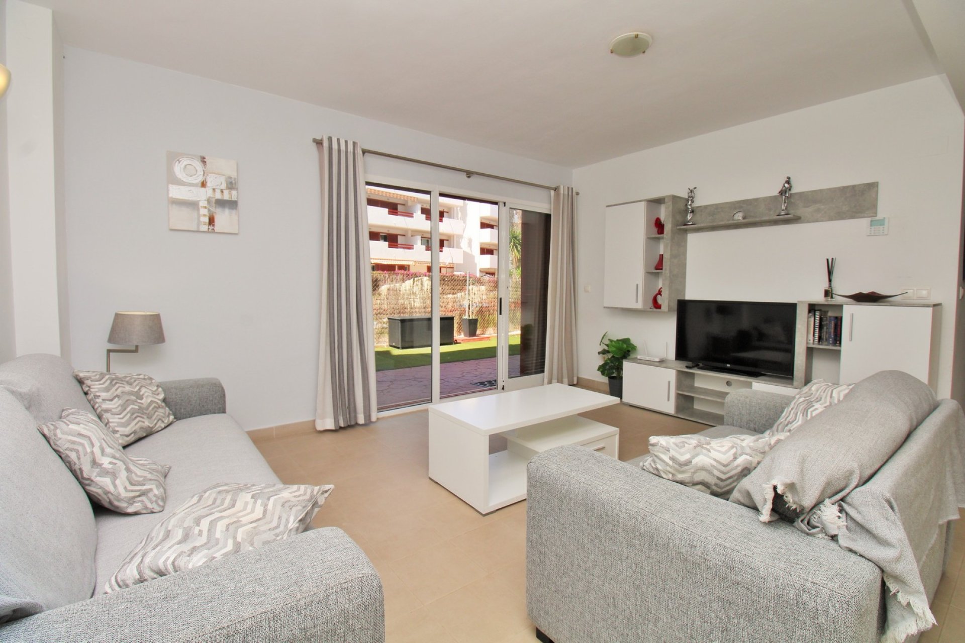 Resale - Apartment -
Playa Flamenca