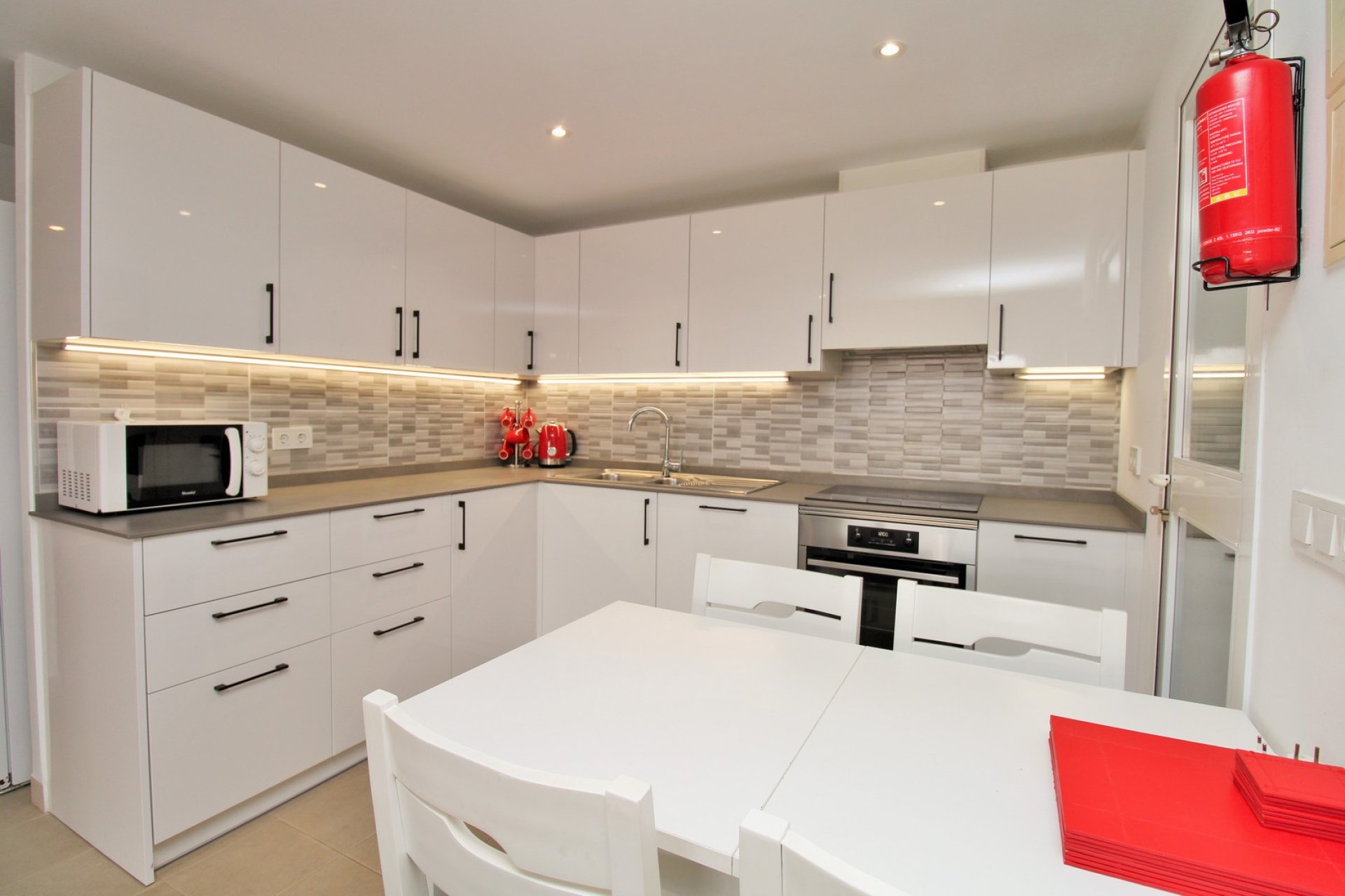 Resale - Apartment -
Playa Flamenca