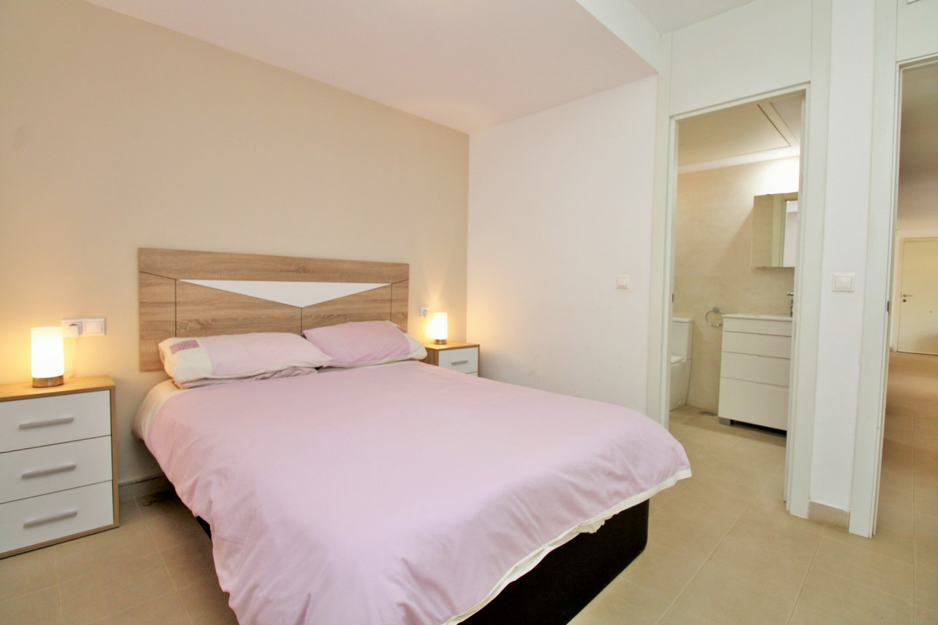 Resale - Apartment -
Playa Flamenca