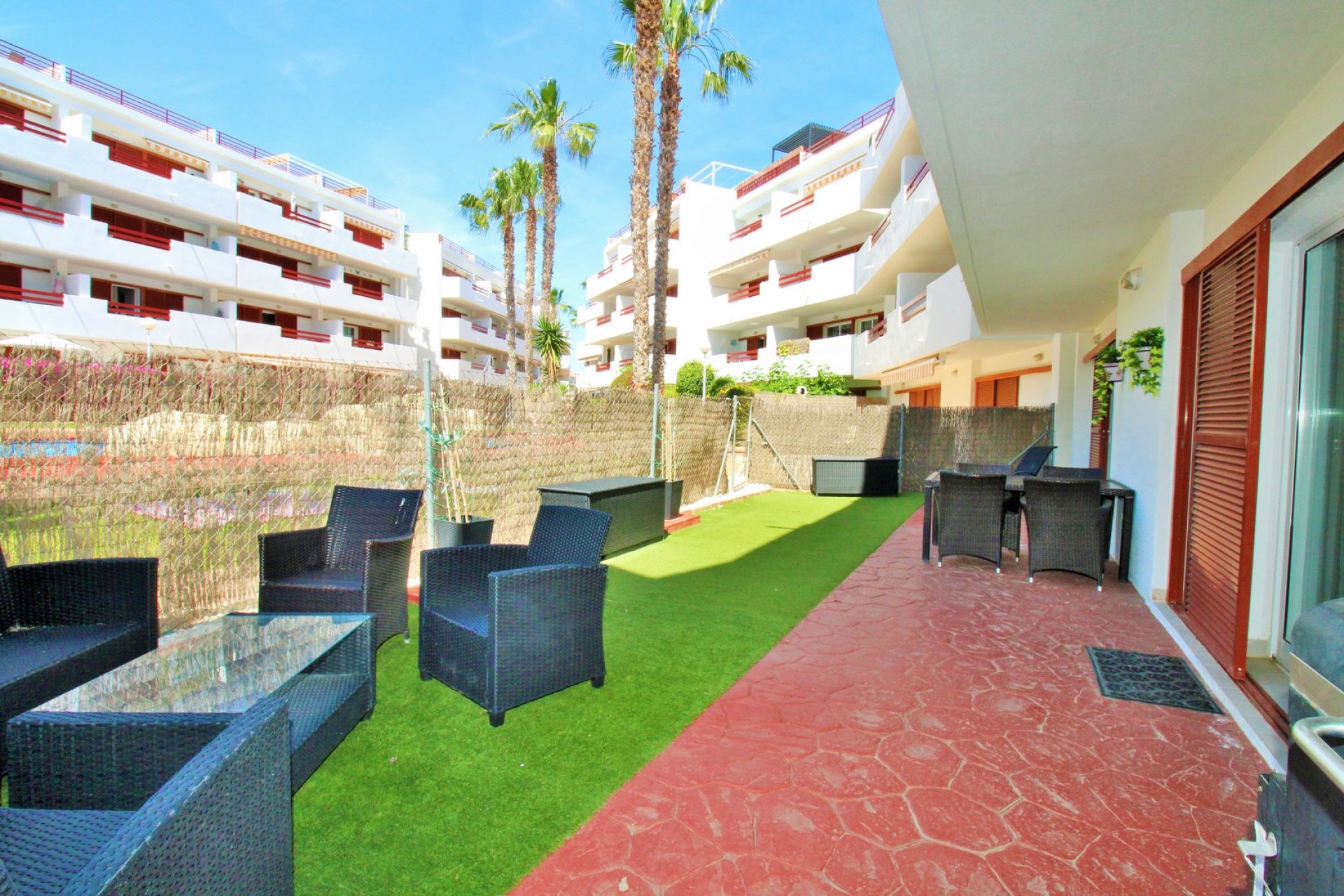 Resale - Apartment -
Playa Flamenca