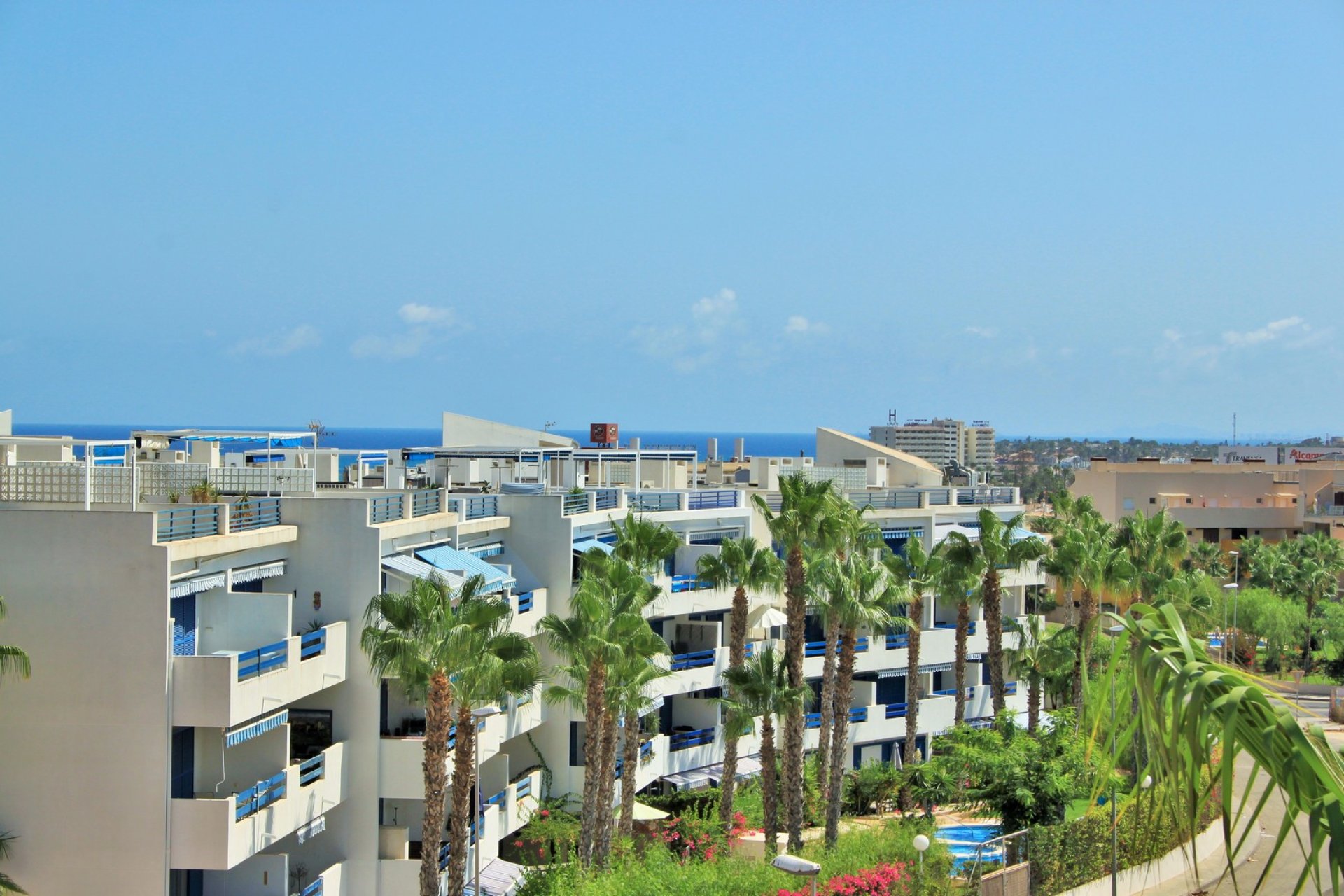 Resale - Apartment -
Playa Flamenca