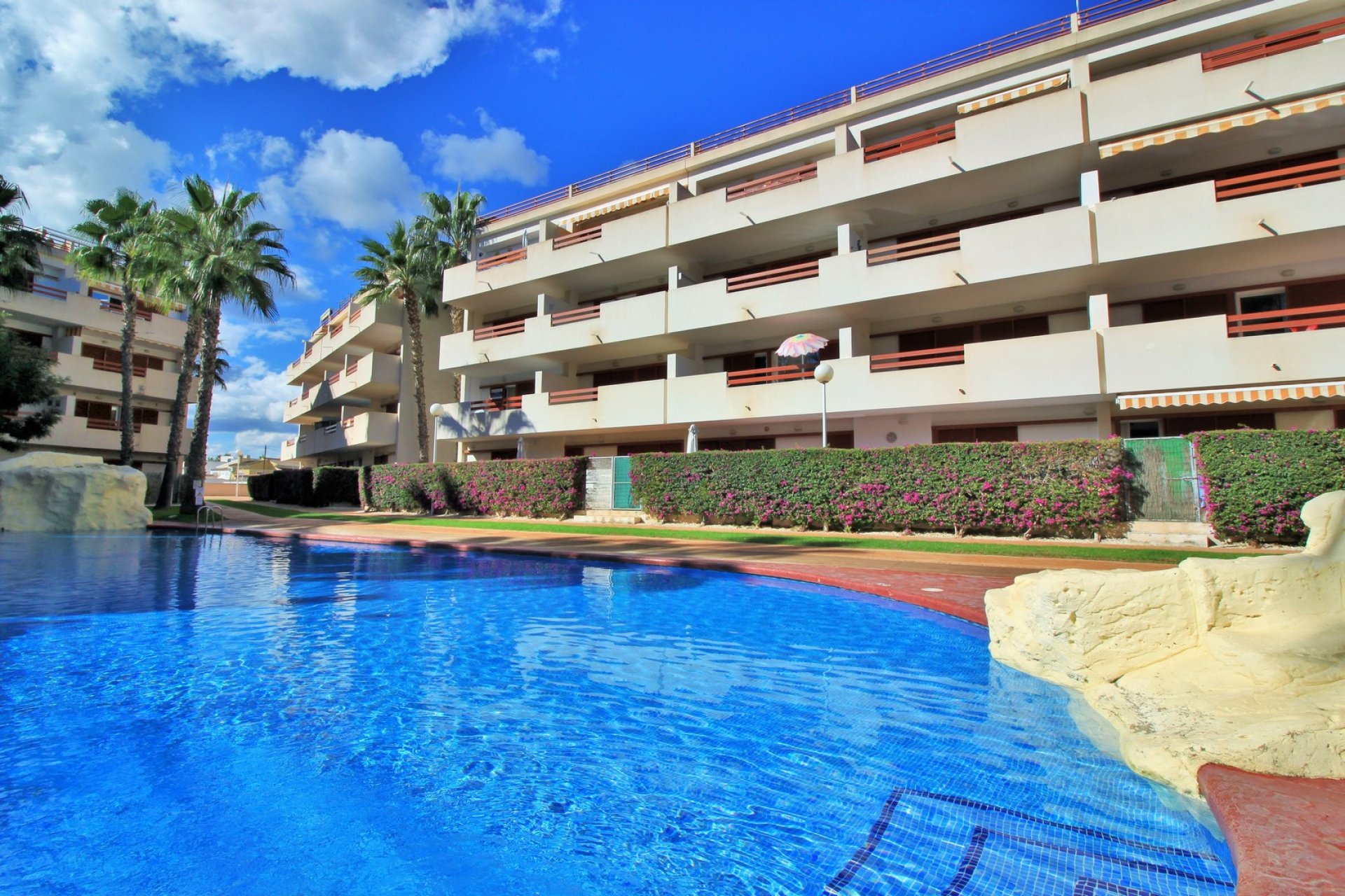 Resale - Apartment -
Playa Flamenca