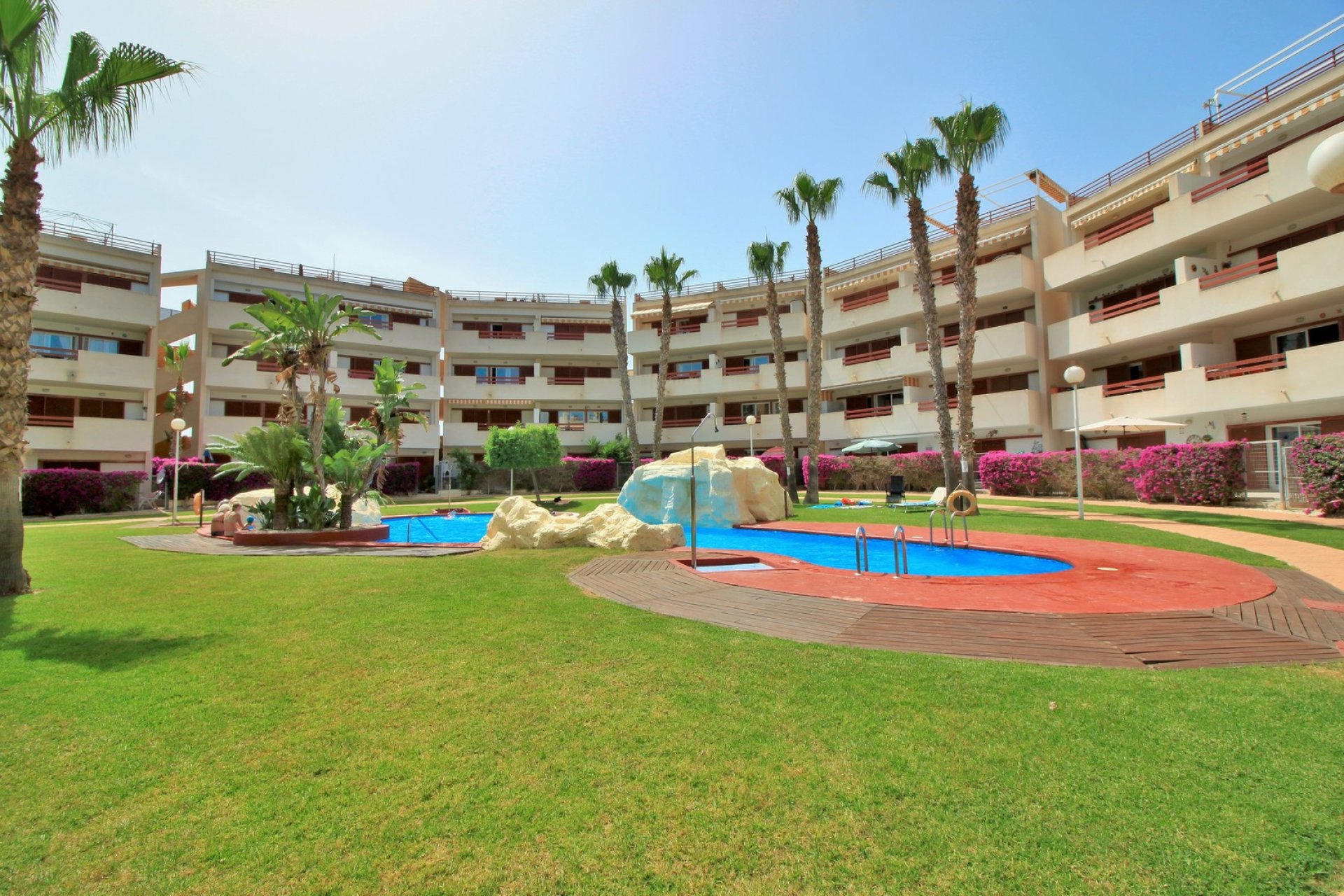 Resale - Apartment -
Playa Flamenca