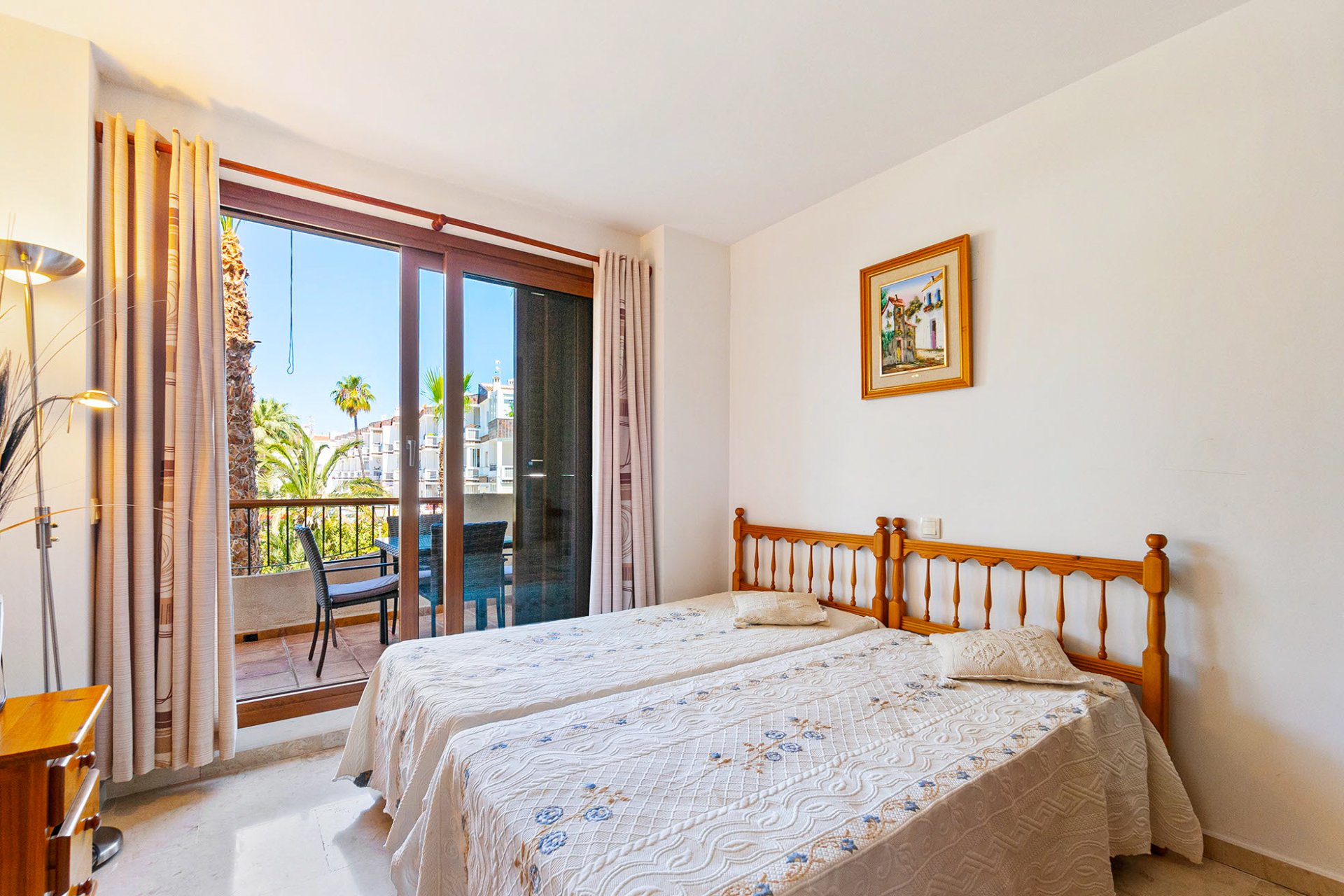 Resale - Apartment -
Punta Prima - La Entrada