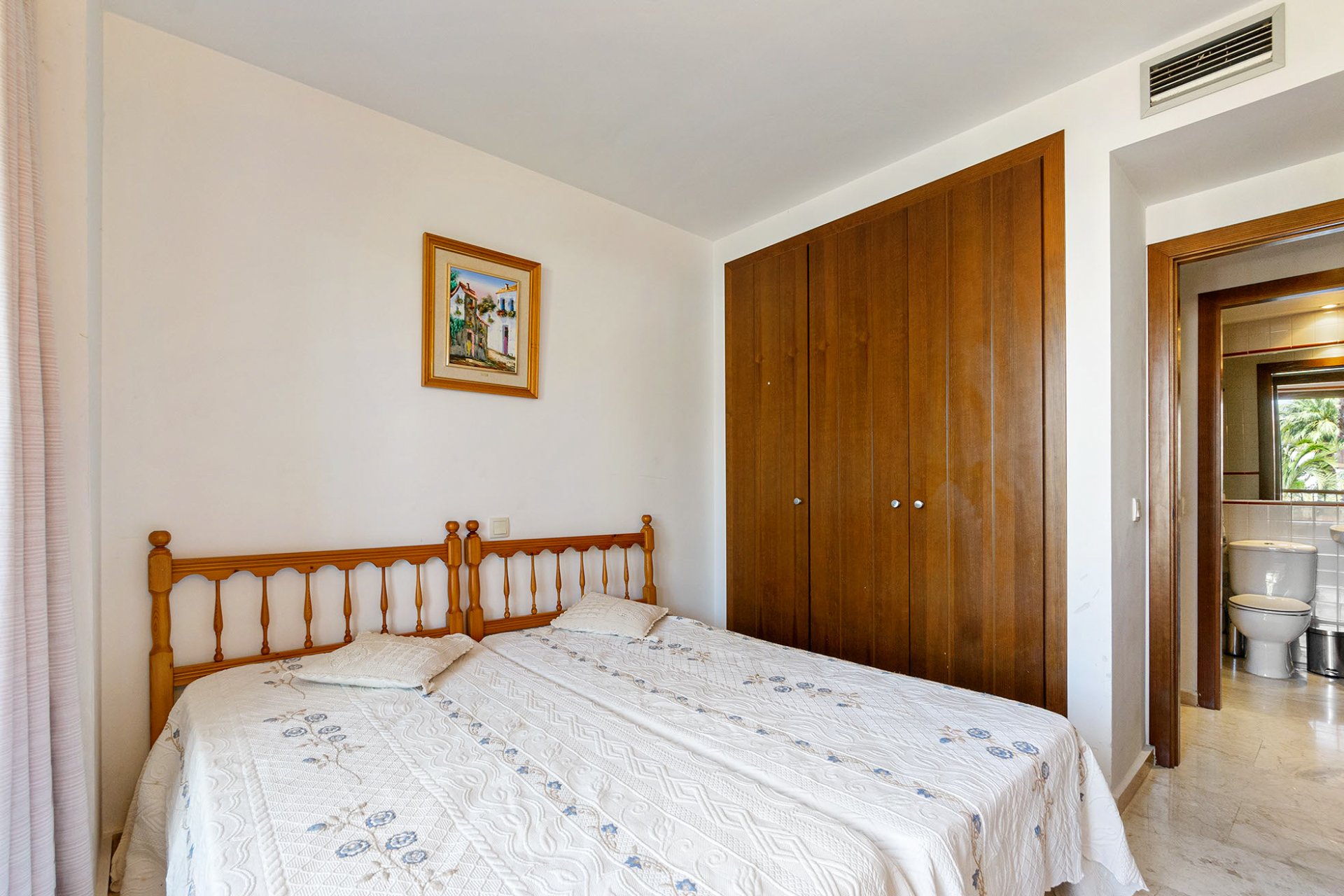 Resale - Apartment -
Punta Prima - La Entrada