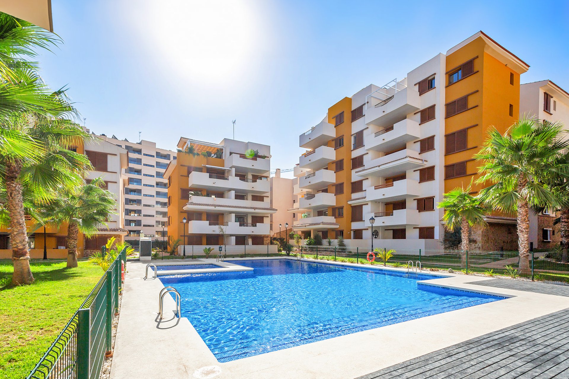 Resale - Apartment -
Punta Prima - La Recoleta