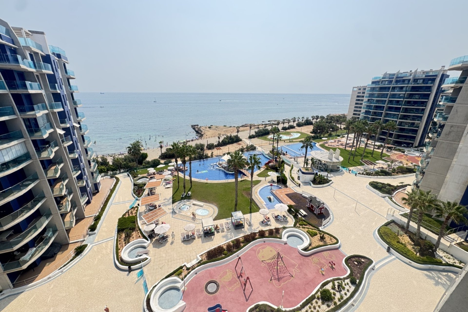 Resale - Apartment -
Punta Prima