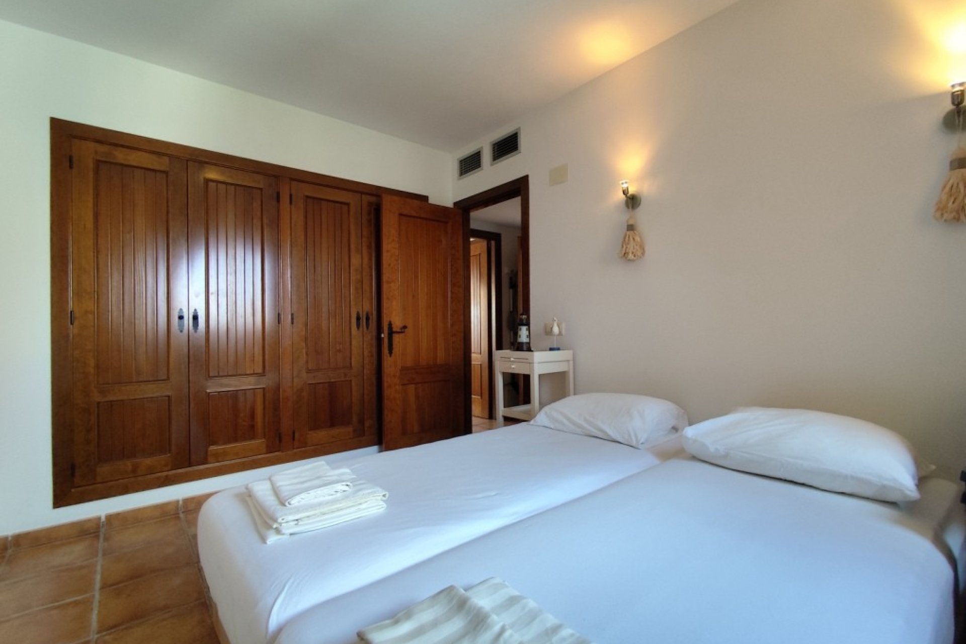 Resale - Apartment -
Punta Prima