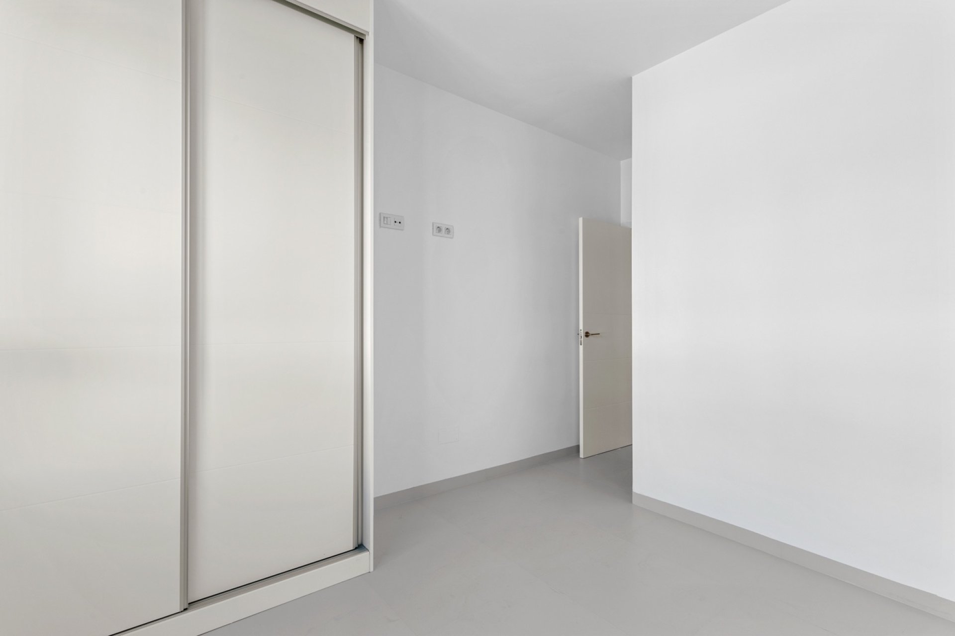 Resale - Apartment -
San Miguel - Costa Blanca South