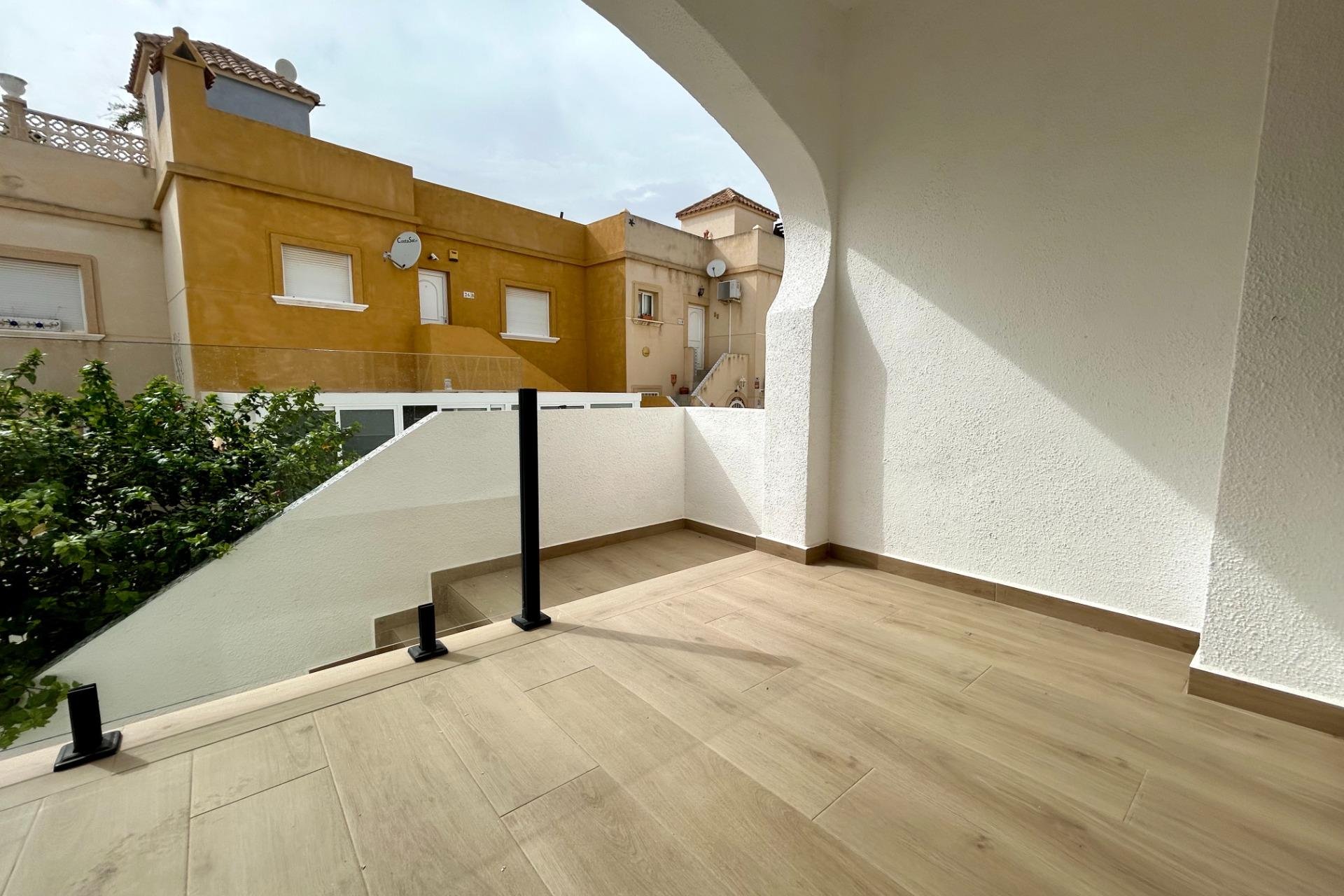 Resale - Apartment -
San Miguel - Las filipinas