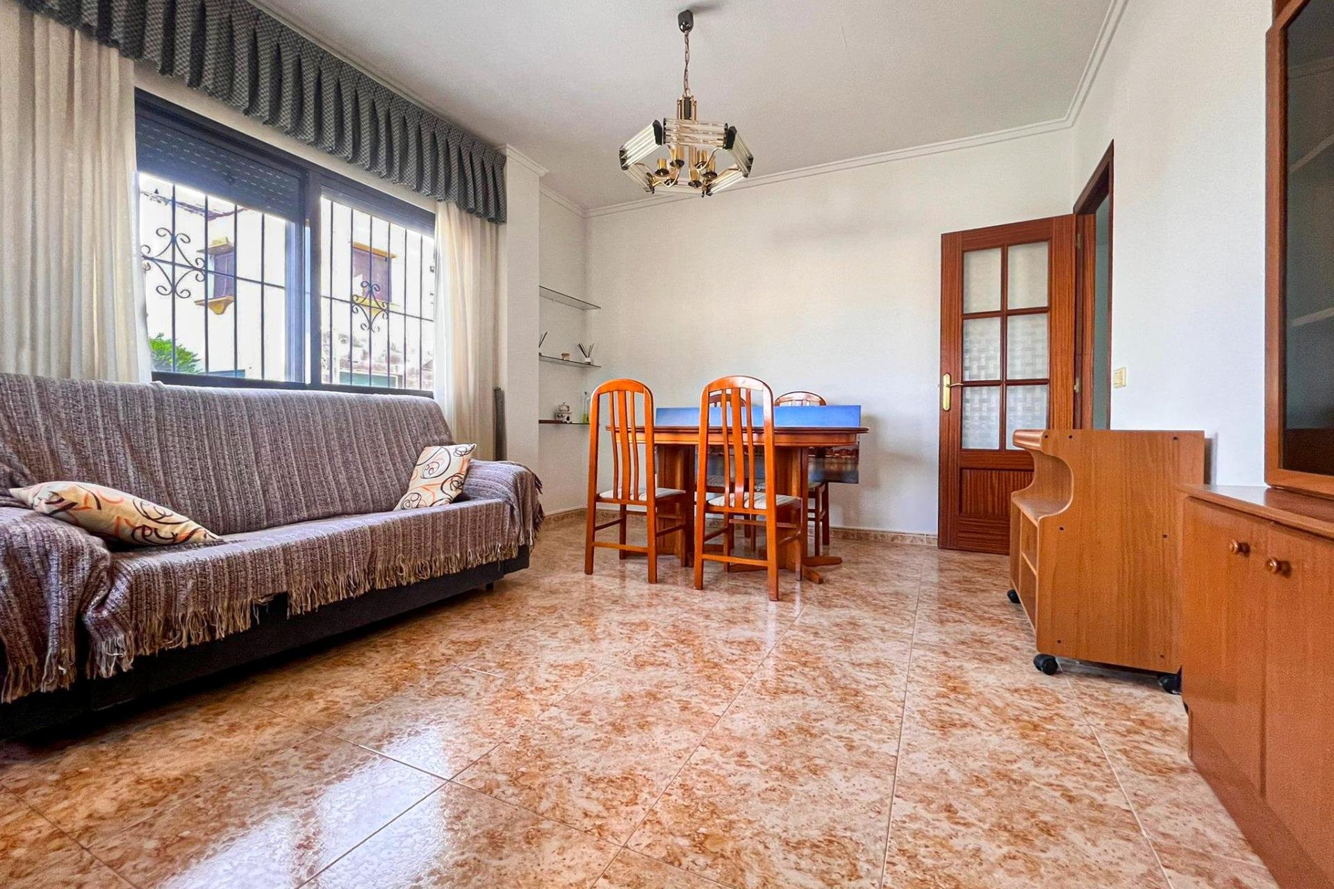 Resale - Apartment -
San Miguel - Pueblo